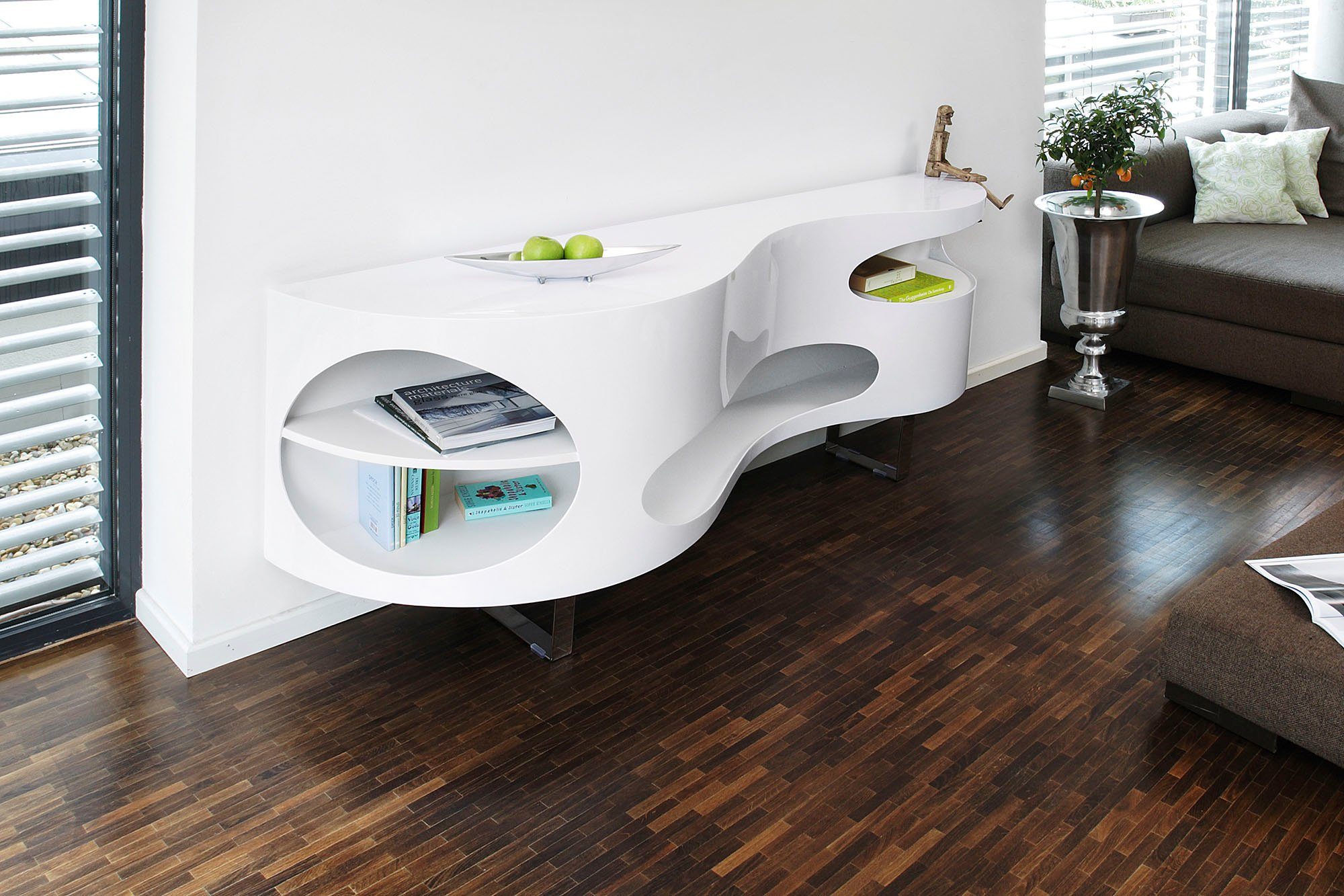 SalesFever Sideboard Slough - Stilvolle Kommode, Kommode in extravaganter Form, Breite 200 cm