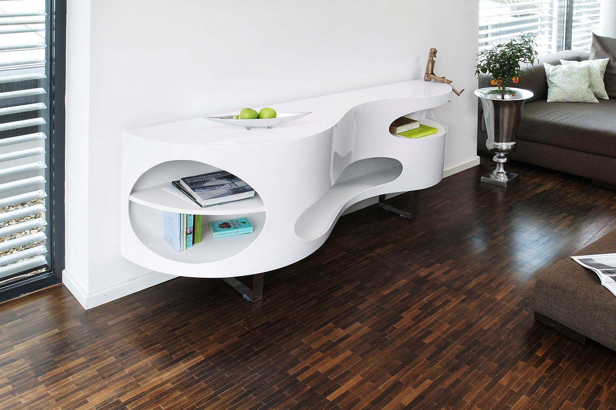 SalesFever Sideboard, Design Kommode in extravaganter Form, Wohnzimmerschrank