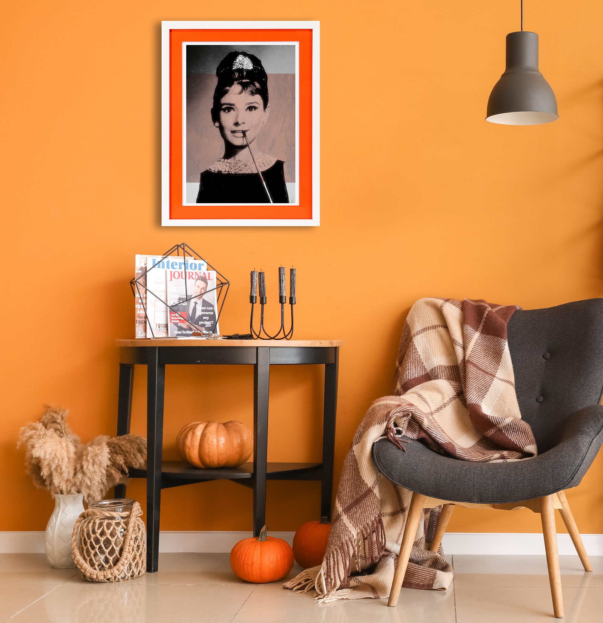 queence Bild mit Rahmen Frühstück bei Tiffany, Audrey Hepburn, Bilder von Frauen, Film, Filmfiguren, Foto, Frau (1 St), Poster mit buntem Acrylglas Passepartout