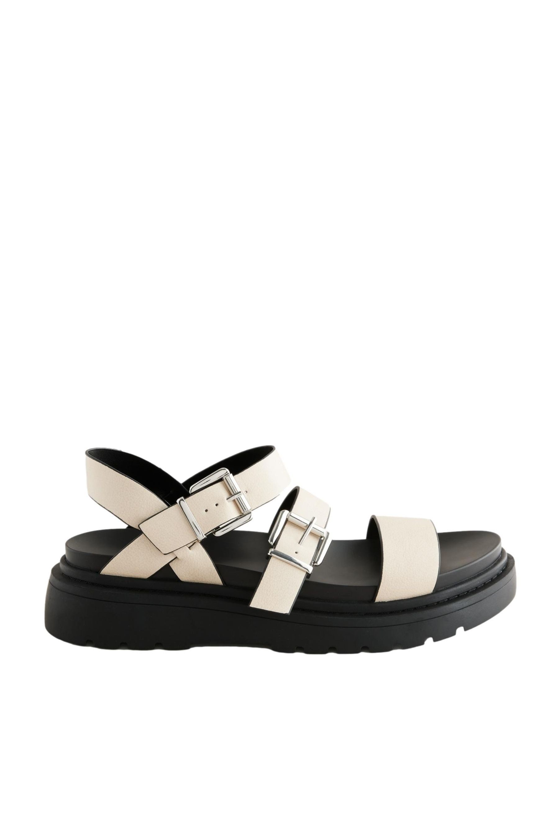 Next Sandale mit prägnanter Schnalle Keilsandalette günstig online kaufen
