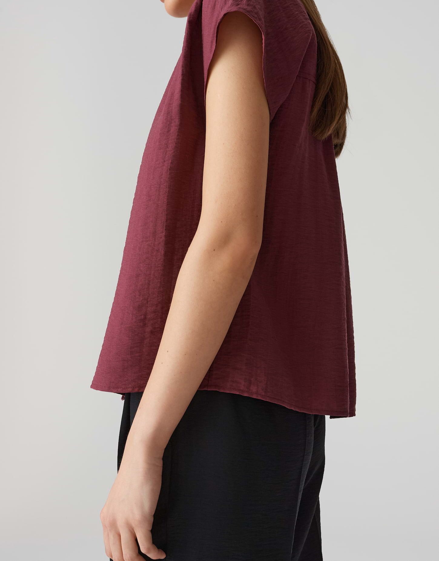 OPUS Satinbluse FAIRI Loose mit femininen Raffungen – Bild 5 von 5