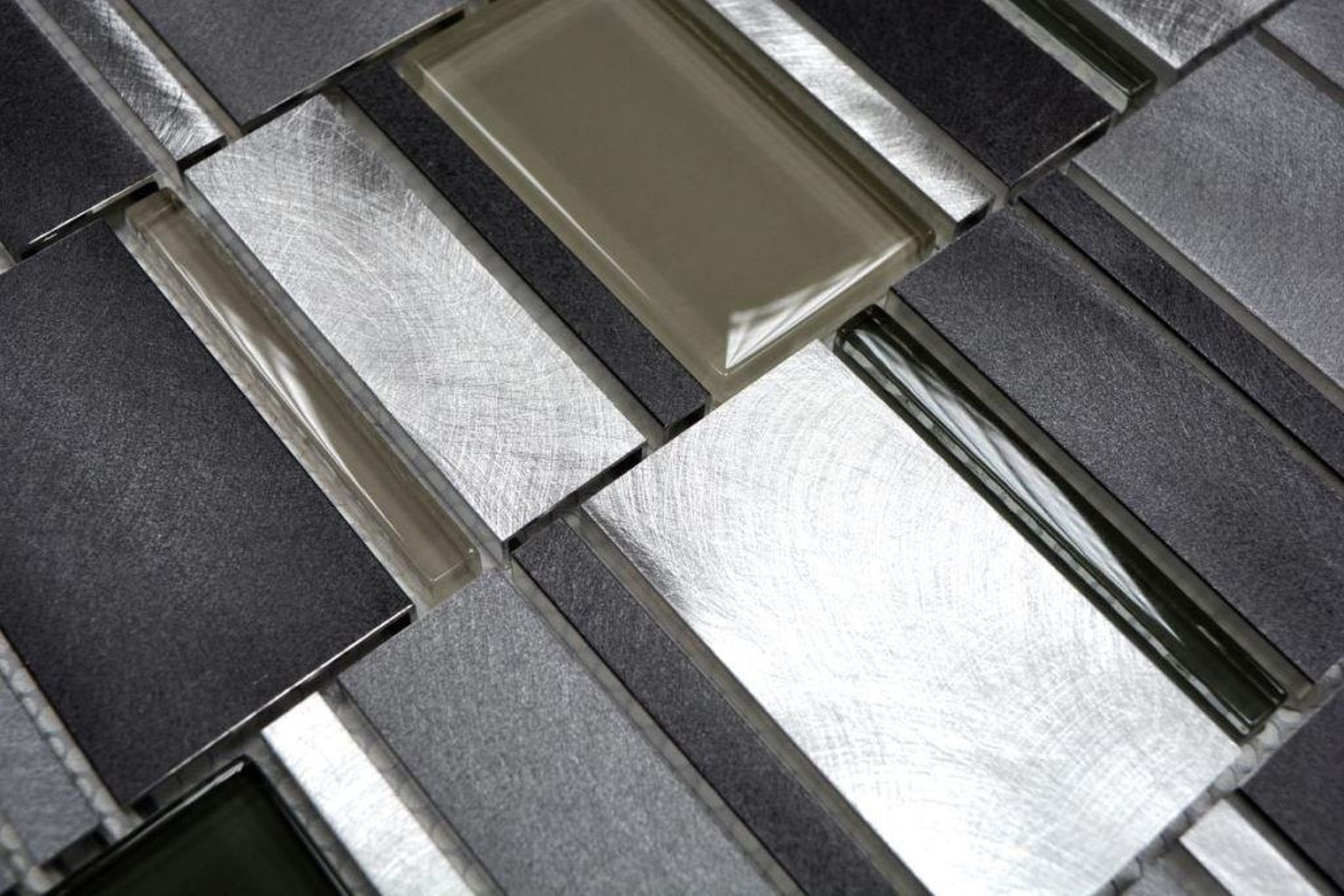 Küchenrückwand Aluminium Kombination Glasmosaik Mosaikfliesen grau Fliese Mosani Mosaik