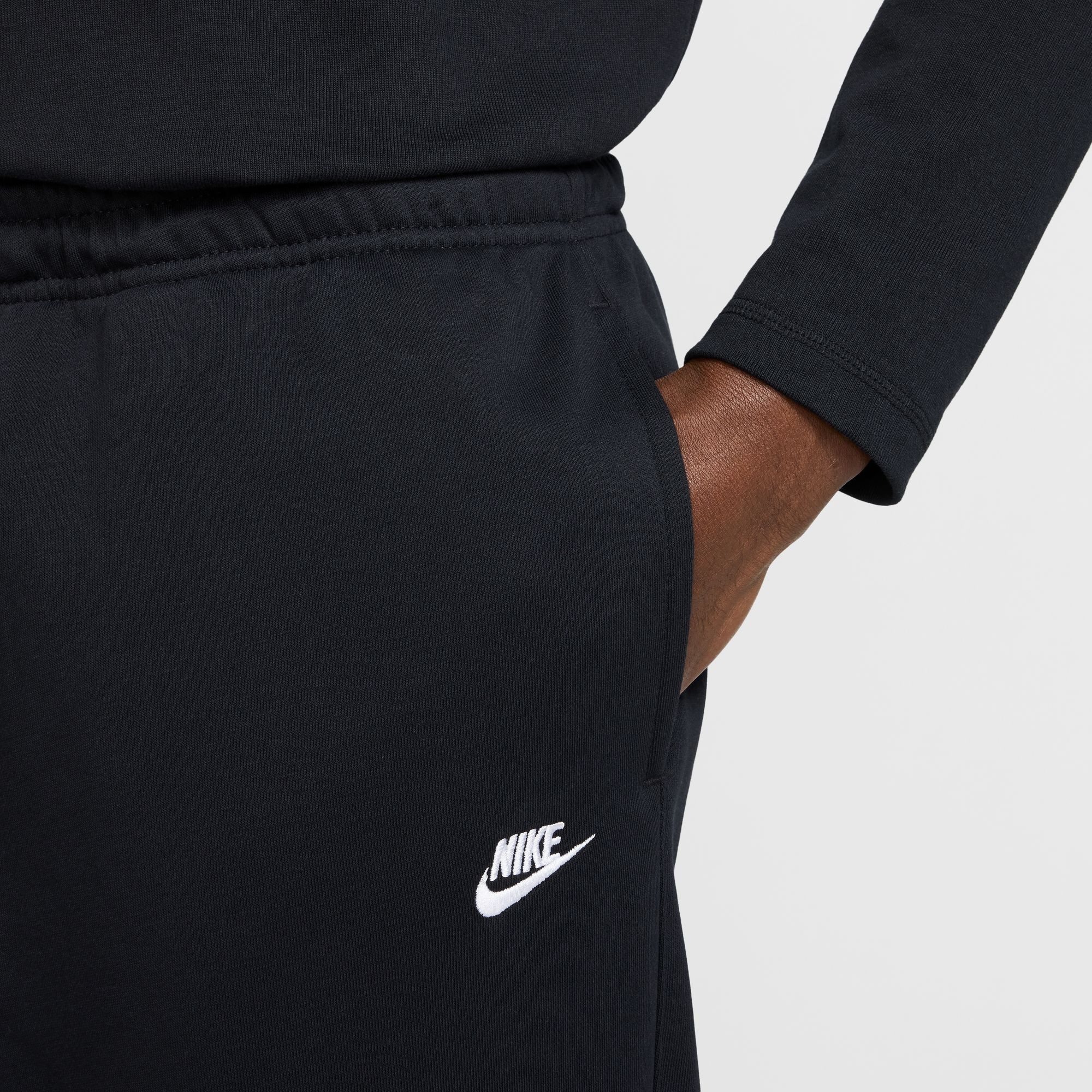 Nike Sportswear Sporthose M NK CLUB FT OH PANT mit Eingrifftaschen und Gesäßtasche, aus Baumwollmischung