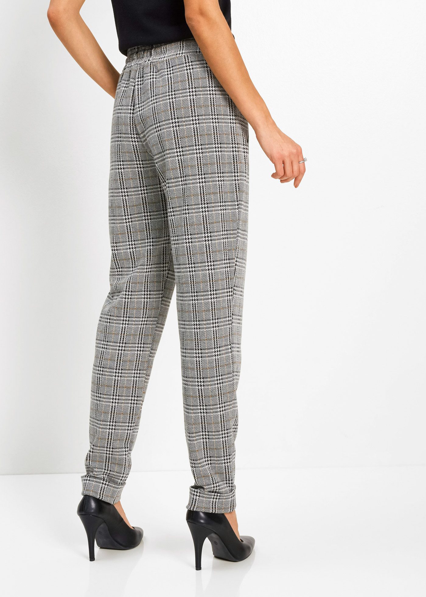 bonprix Schlupfhose aus Polyester, Viskose und Elasthan, lockere Passform