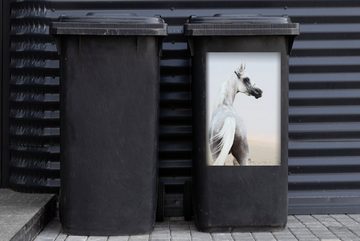 MuchoWow Wandsticker Pferd - Sand - Pastell (1 St), Mülleimer-aufkleber, Mülltonne, Sticker, Container, Abfalbehälter