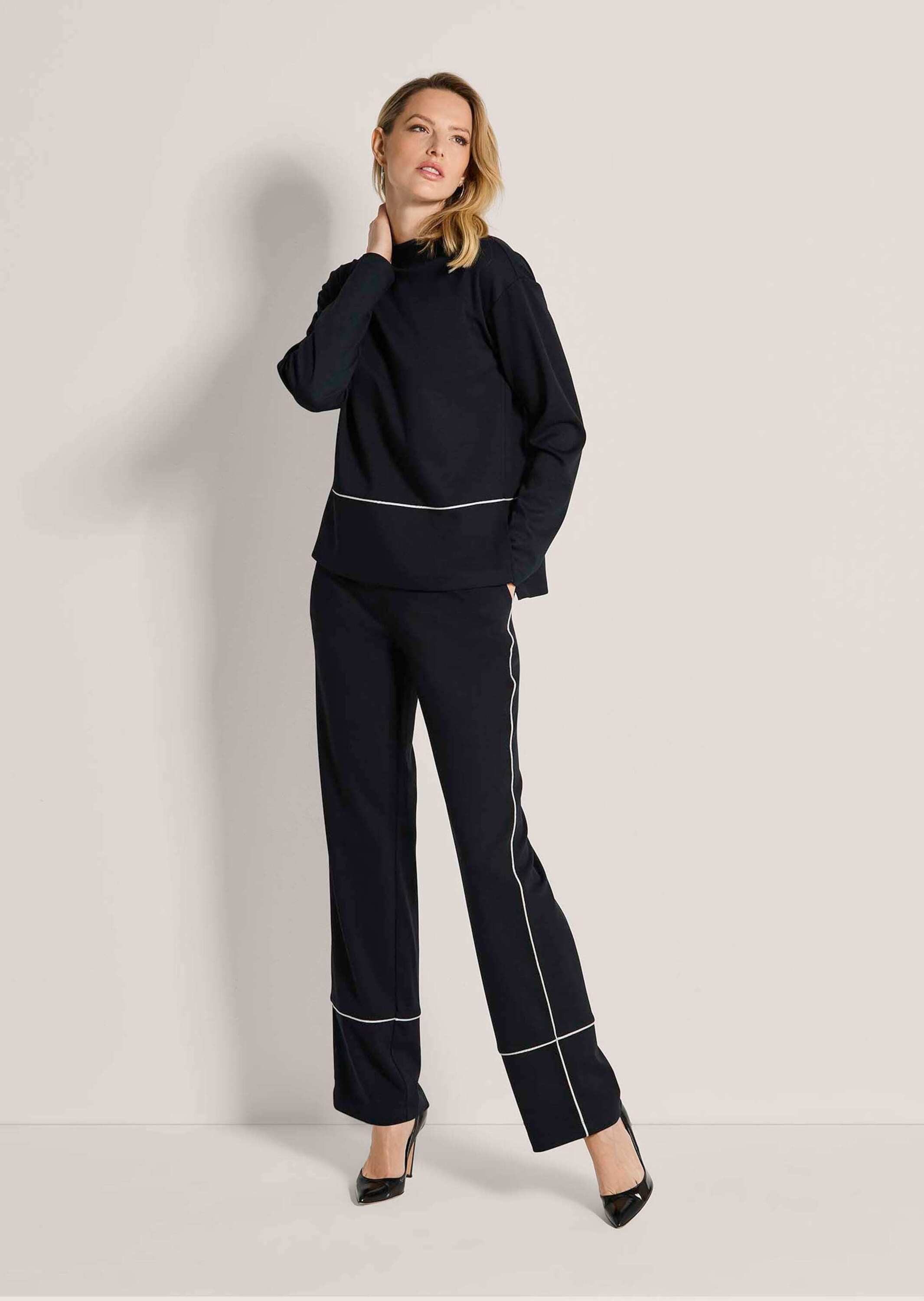 MADELEINE Langarmshirt Sportives Sweatshirt mit Stehkragen Überschnittene Schultern, Kontrastpaspelierung & Seitenschlitze