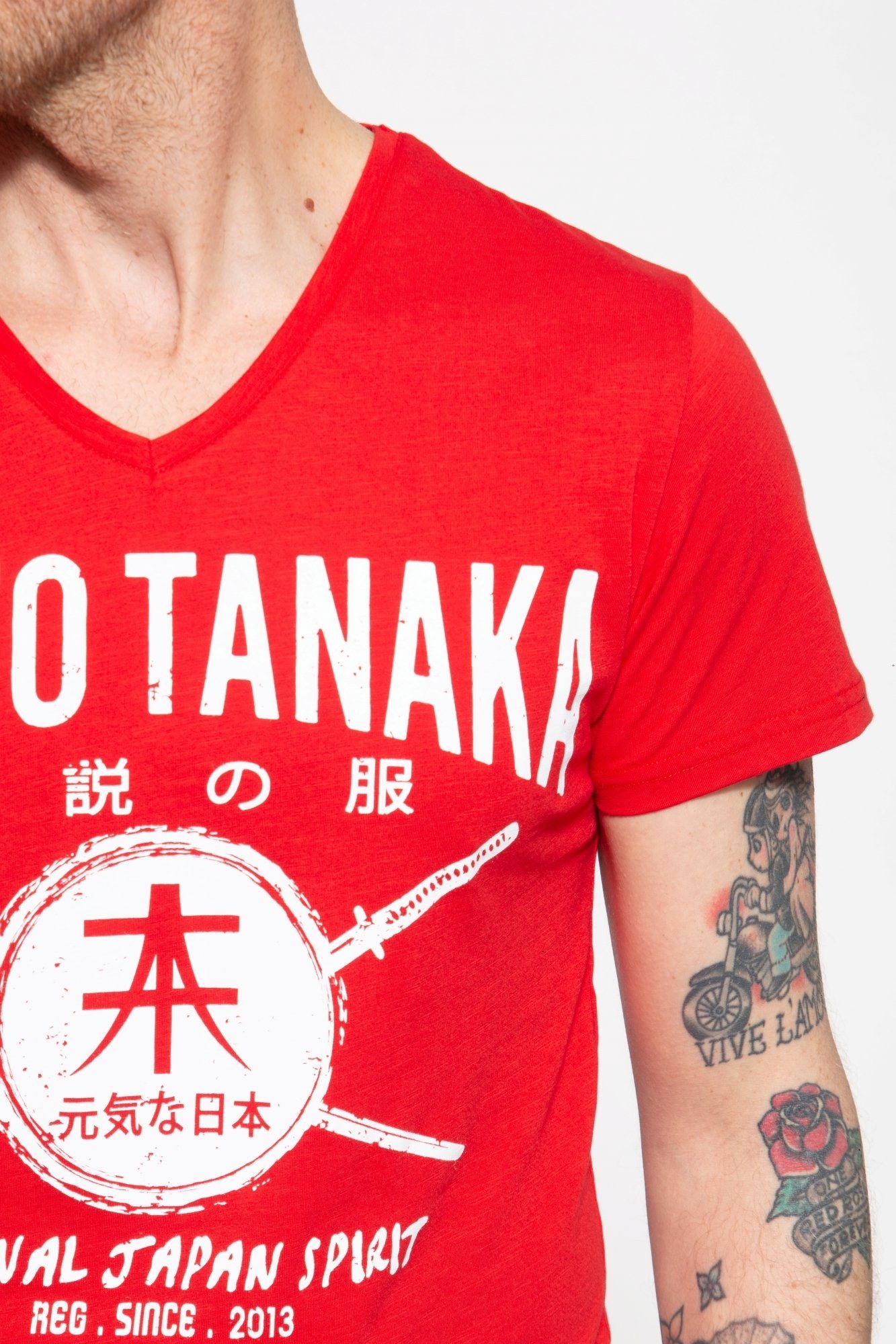 mit Tanaka Sword T-Shirt rot Frontprint Area Akito