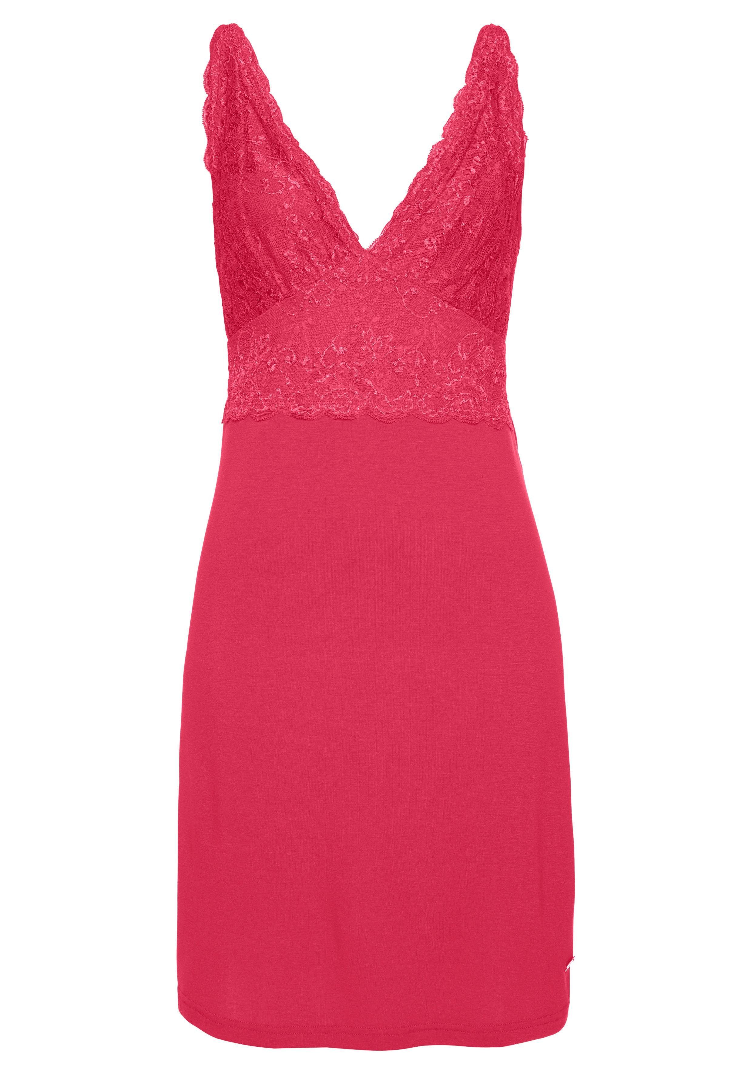 LASCANA Negligé mit Spitzendetails und verstellbaren Trägern. € 36,99