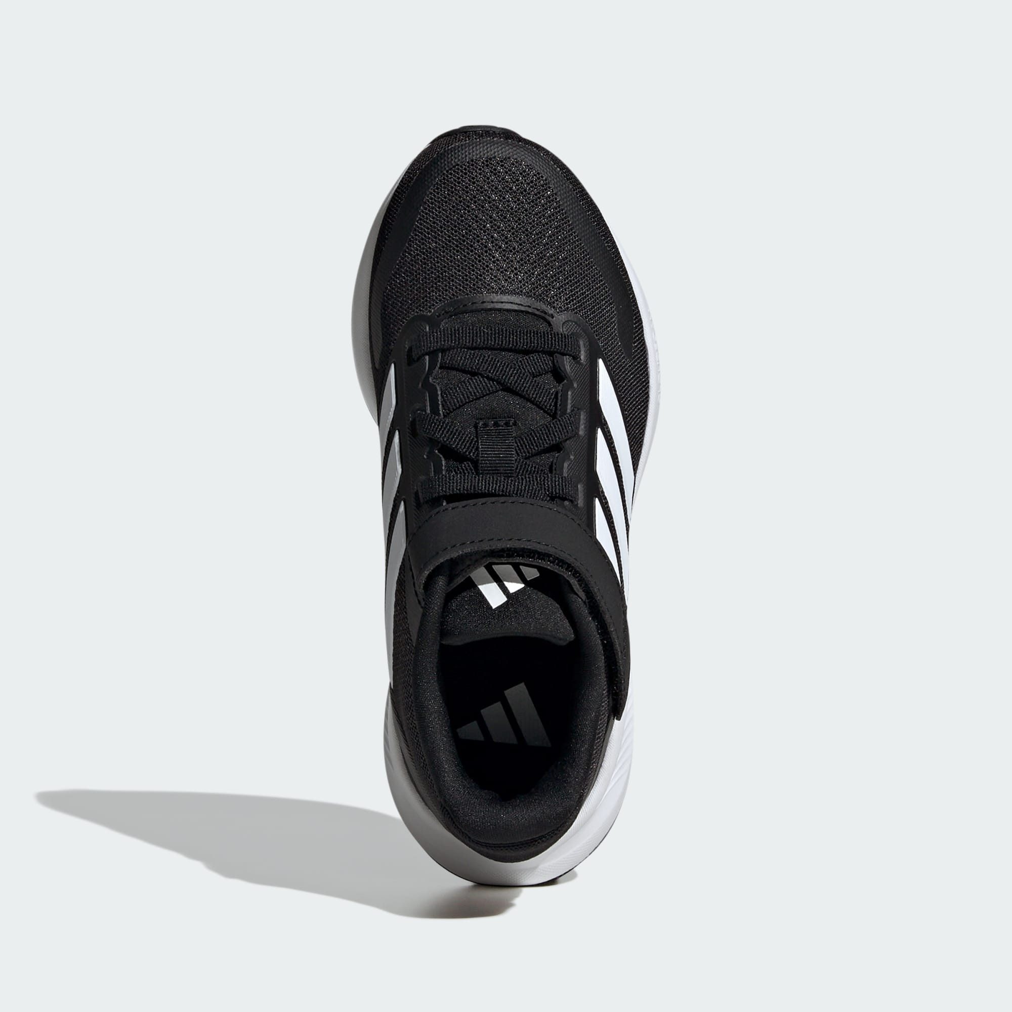 Core Black / Cloud White / Cloud White
