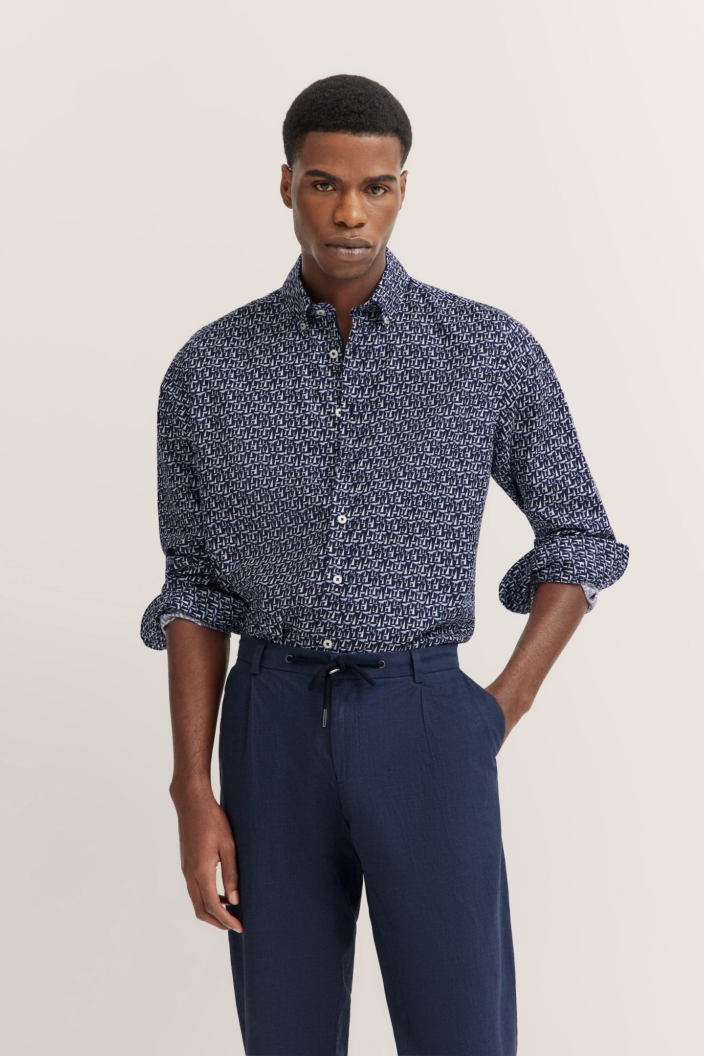 bugatti Langarmhemd mit Button-Down-Kragen