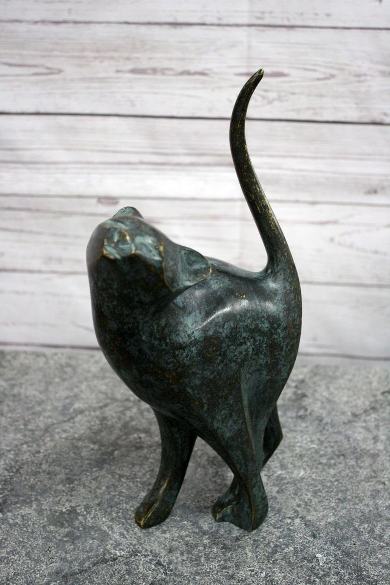 Bronzeskulpturen Skulptur Bronzefigur einer stehenden Katze