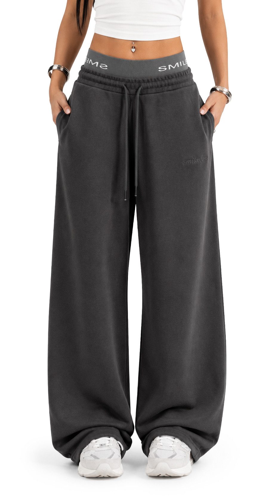 Smilodox Jogginghose Yelin, Trainingshose Damen Oversized Fit Wide-Leg mit Tunnelzug Elastischer Bund, Kordelzug, Weites Bein, Dezentes Logo, Freizeit