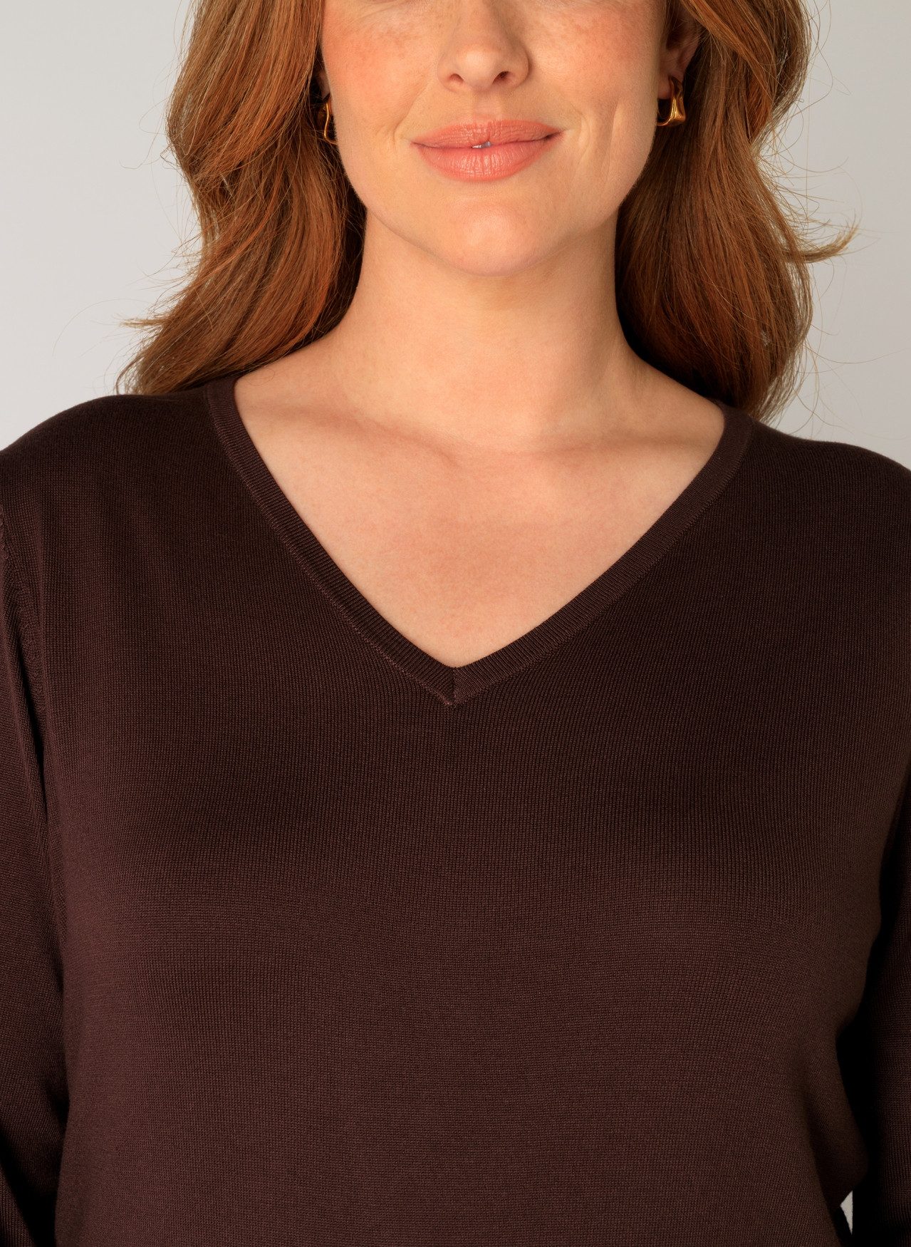 Base Level Curvy Strickpullover Anine mit V-Ausschnitt