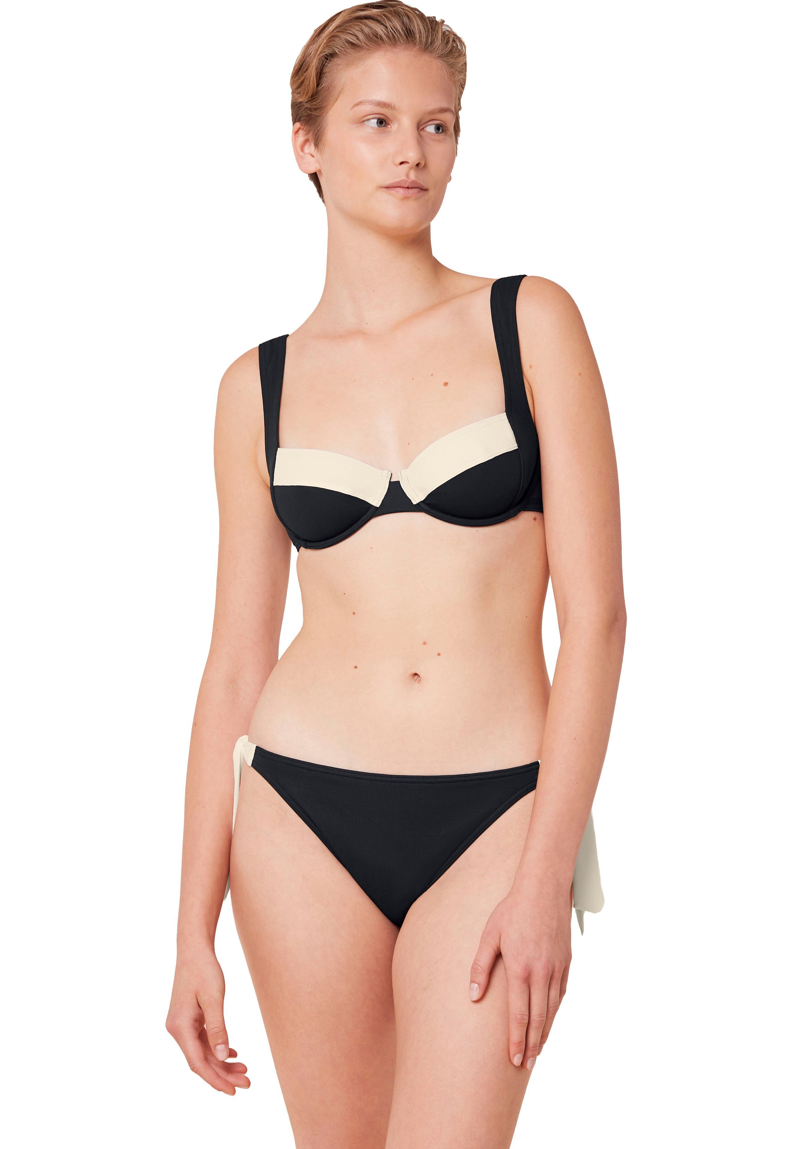Triumph Balconette-Bikini-Top Summer Glow W 02 sd, Struktur-Piqué mit schmeichelhaft geschnittenem Dekolleté, zweifarbig