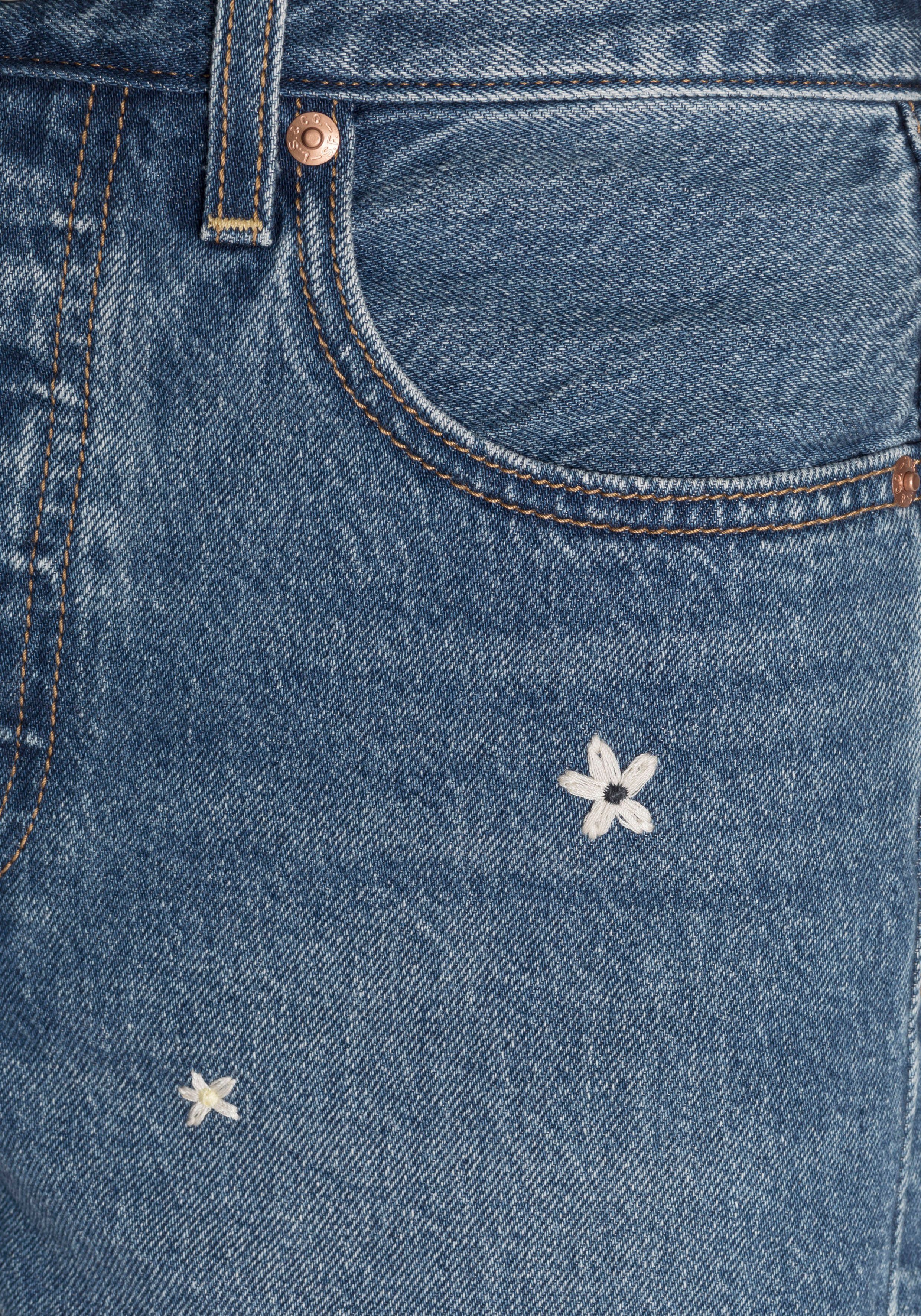 Damen Hosen Levi's® Jeansshorts RIBCAGE SHORT 5-Pocket-Style
