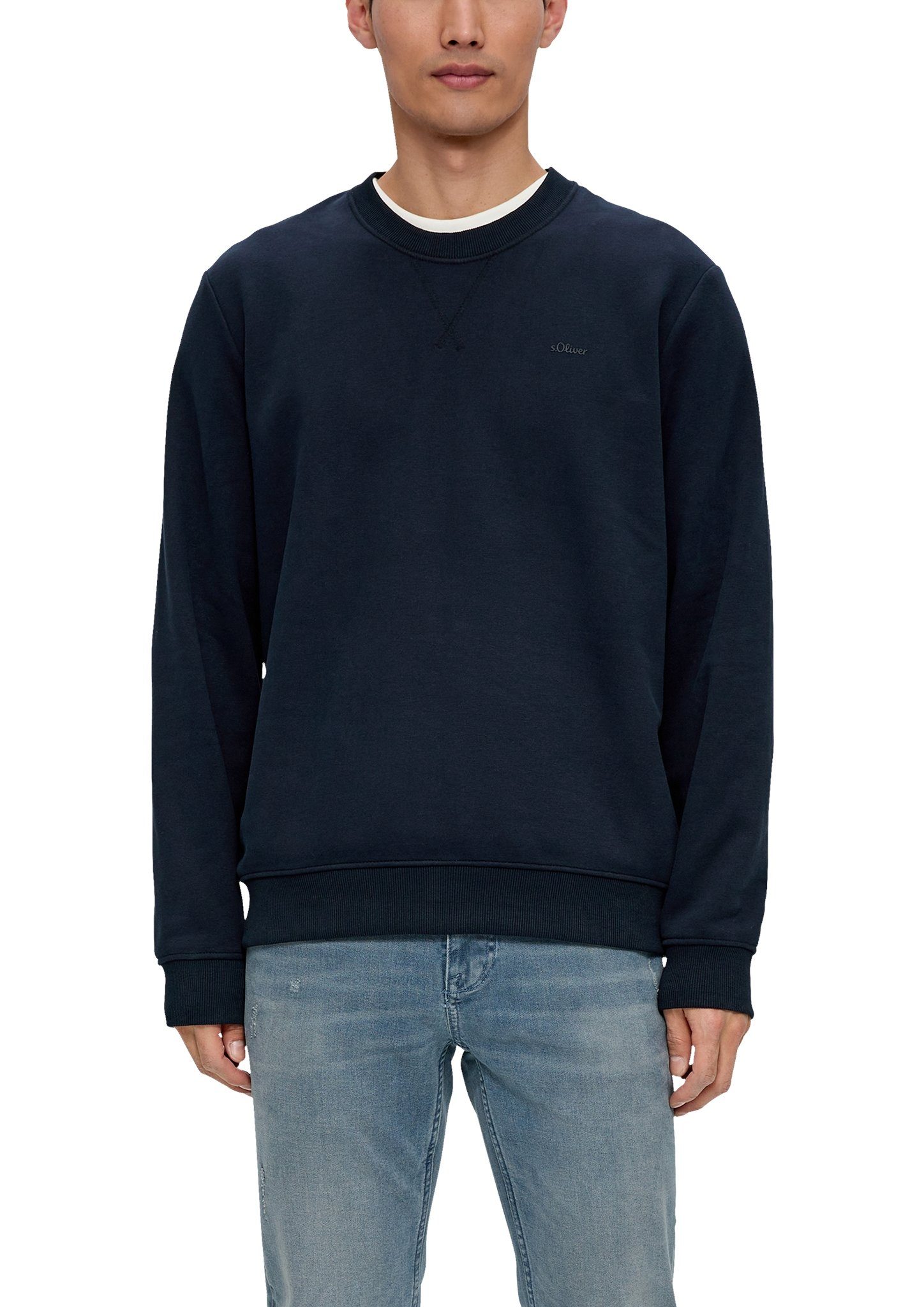 Sweatshirt mit der s.Oliver Logoprägung auf Brust blue