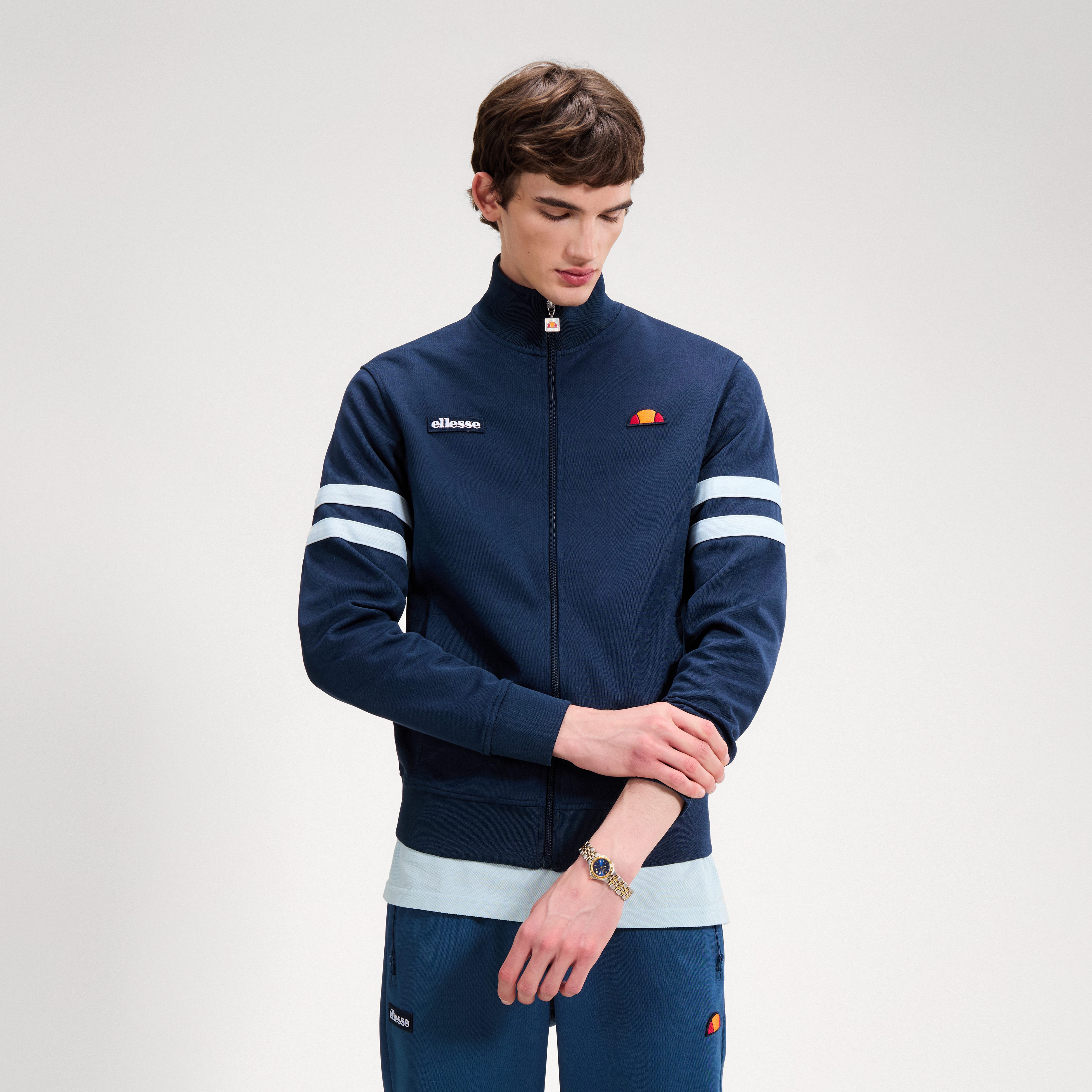 Ellesse Trainingsjacke ROMA TRACK JACKET sportlicher Stil, für vielseitige Aktivitäten, komfortable Passform