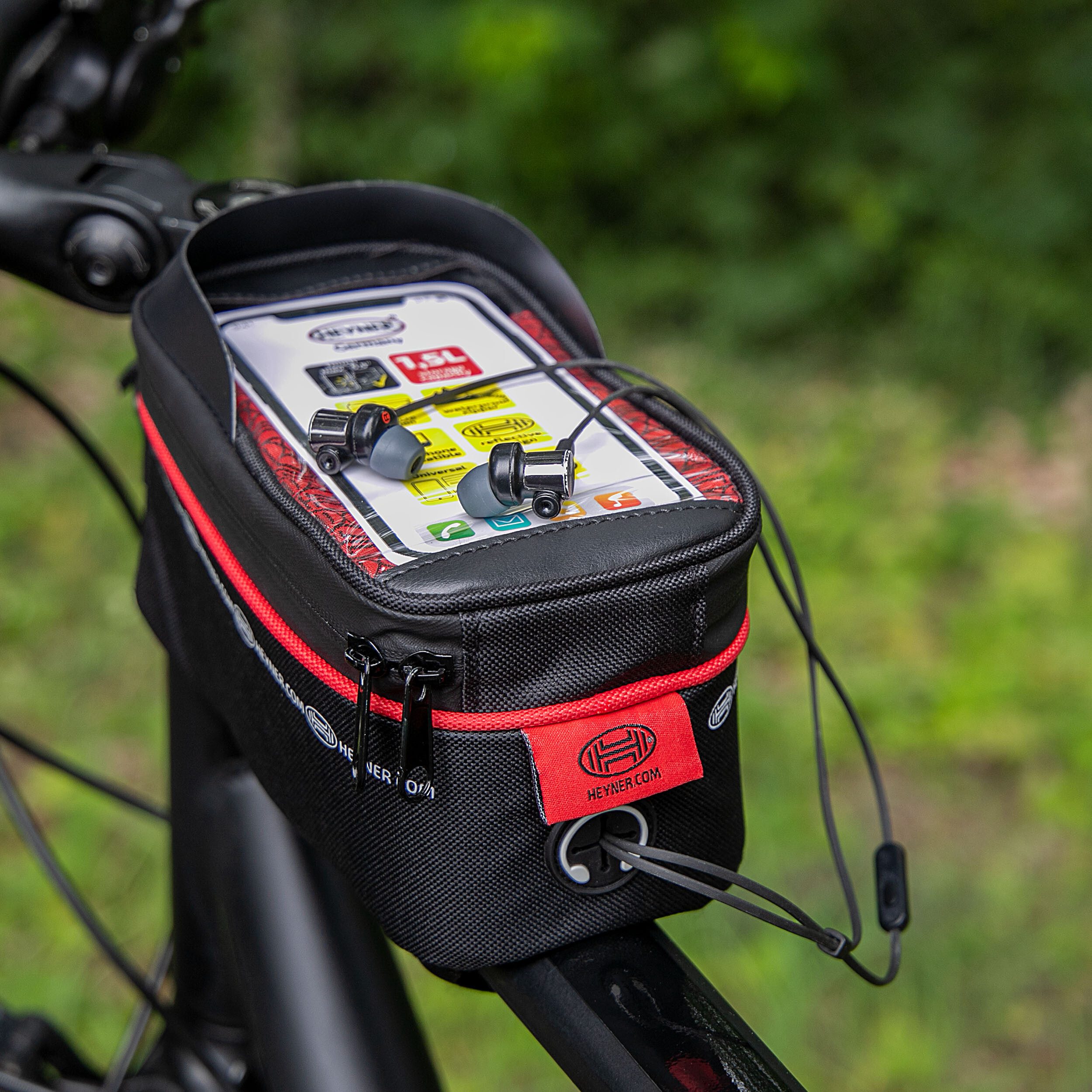 HEYNER Fahrradtasche HEYNER® Rahmentasche wasserdicht mit Handyhalterung 6,5 Zoll für Fahrr (1-tlg)