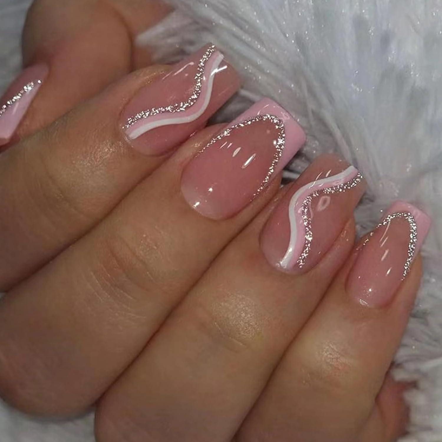 Kunstfingernägel 24 Stück Press on Nägel Eckig Kurz French Rosa Weiß Glossy Streifen