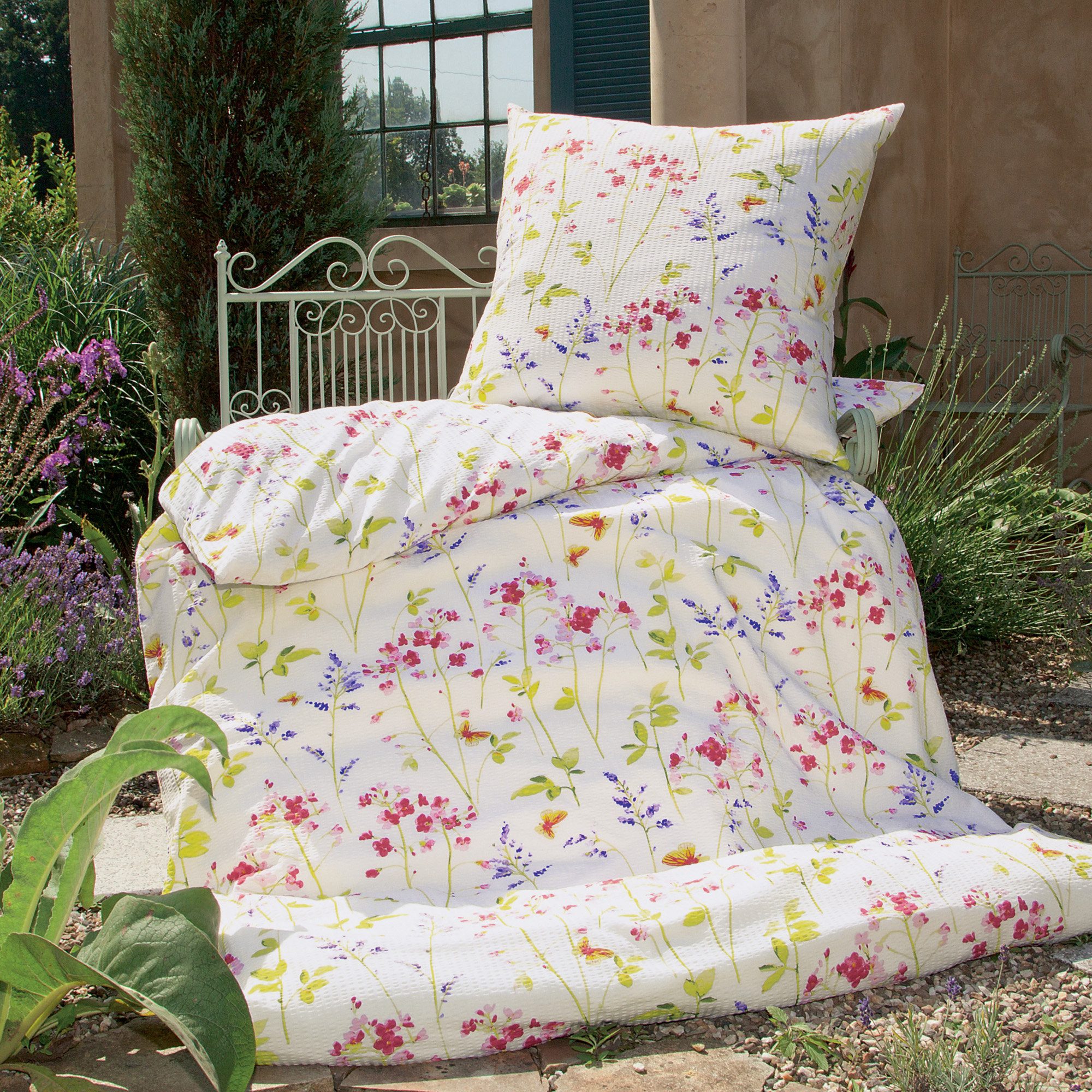 Janine Kissenbezüge Kissenbezug, Mako-Soft-Seersucker Blumen günstig online kaufen