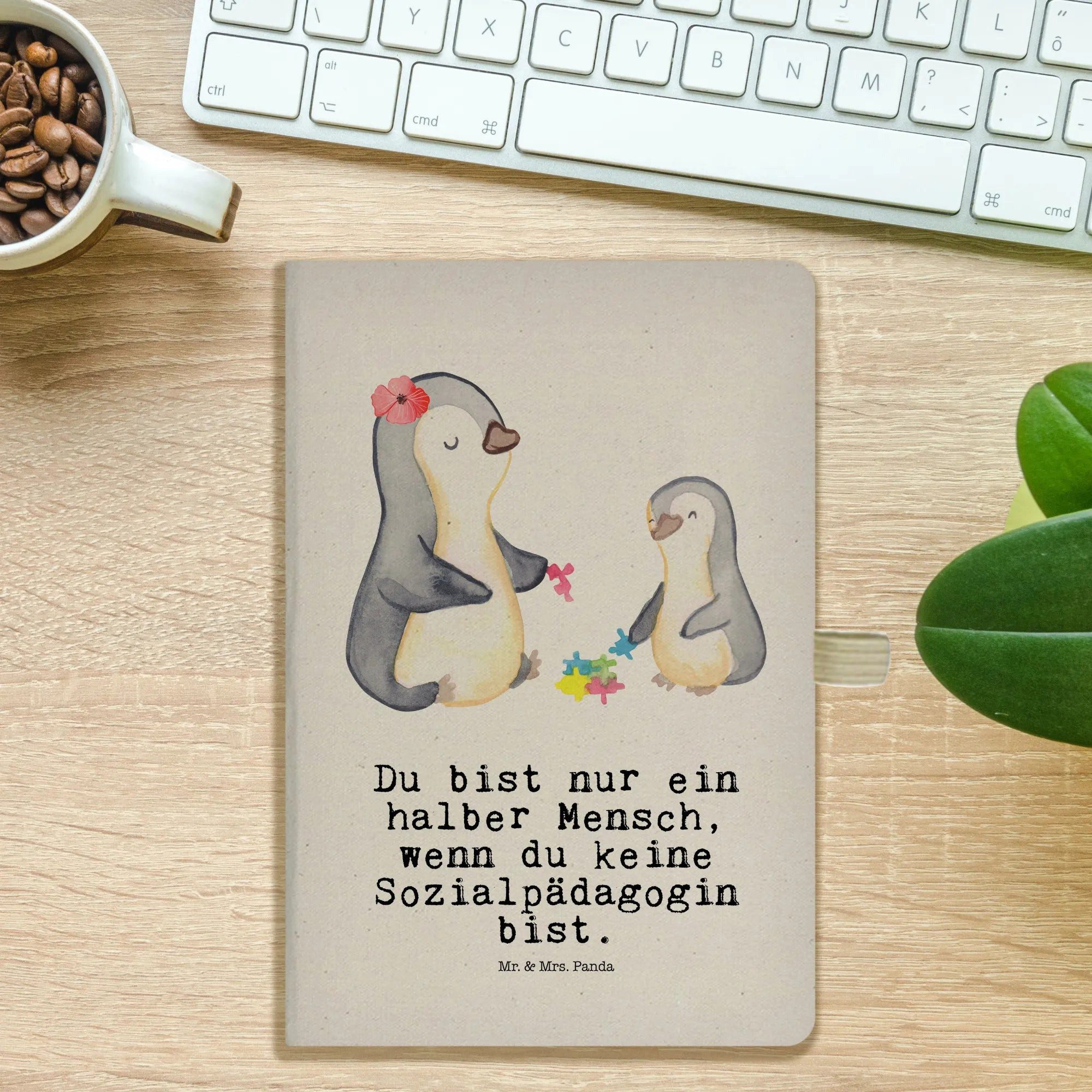 Thumbnail - Mr. & Mrs. Panda Notizbuch Sozialpädagogin Herz - Transparent - Geschenk, A5 Planer, Danke, A5 H Mr. & Mrs. Panda, Inspi...