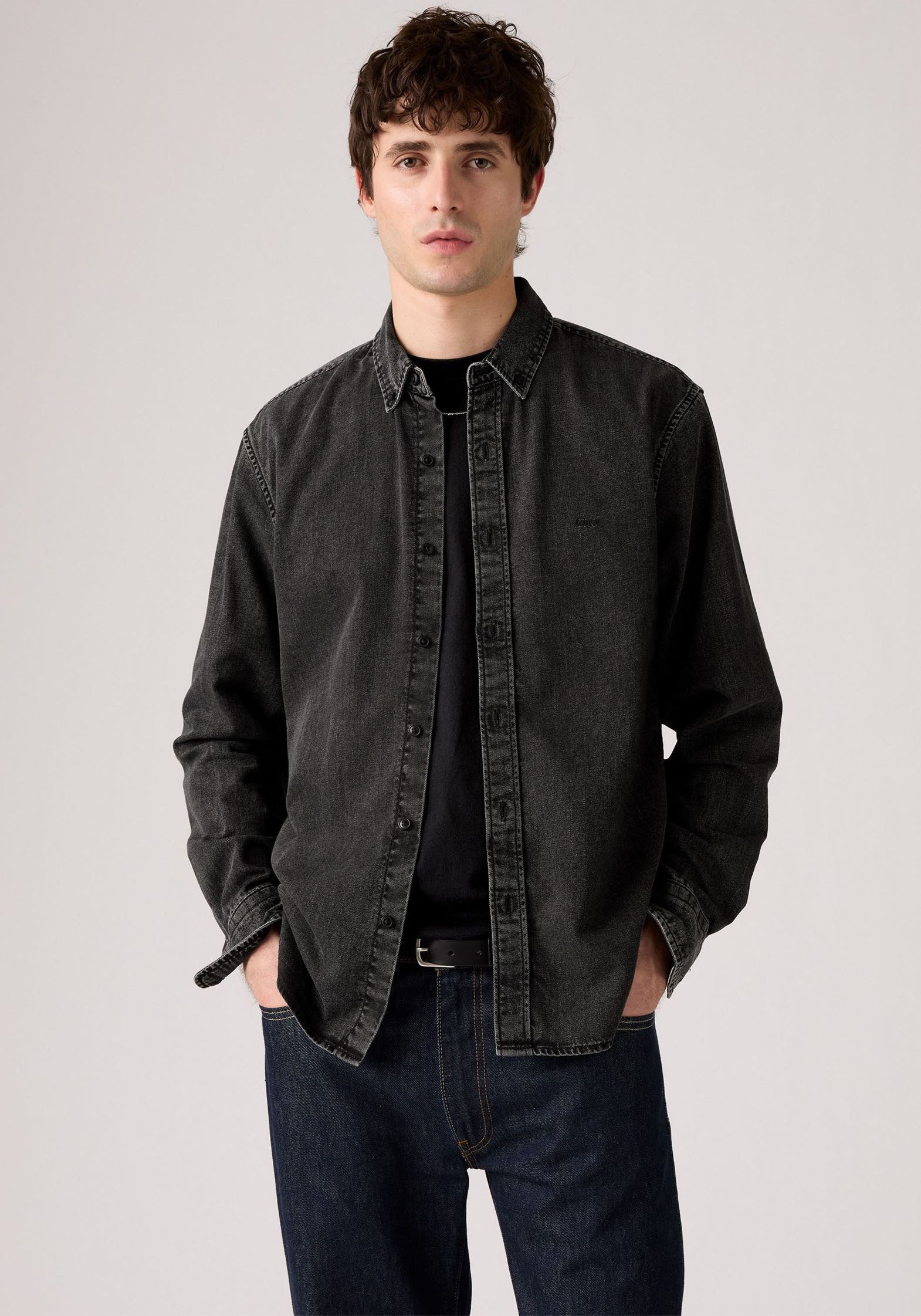 Levi's® Langarmhemd AUTHENTIC BUTTON DOWN mit Ton-in-Ton Logostickerei auf günstig online kaufen