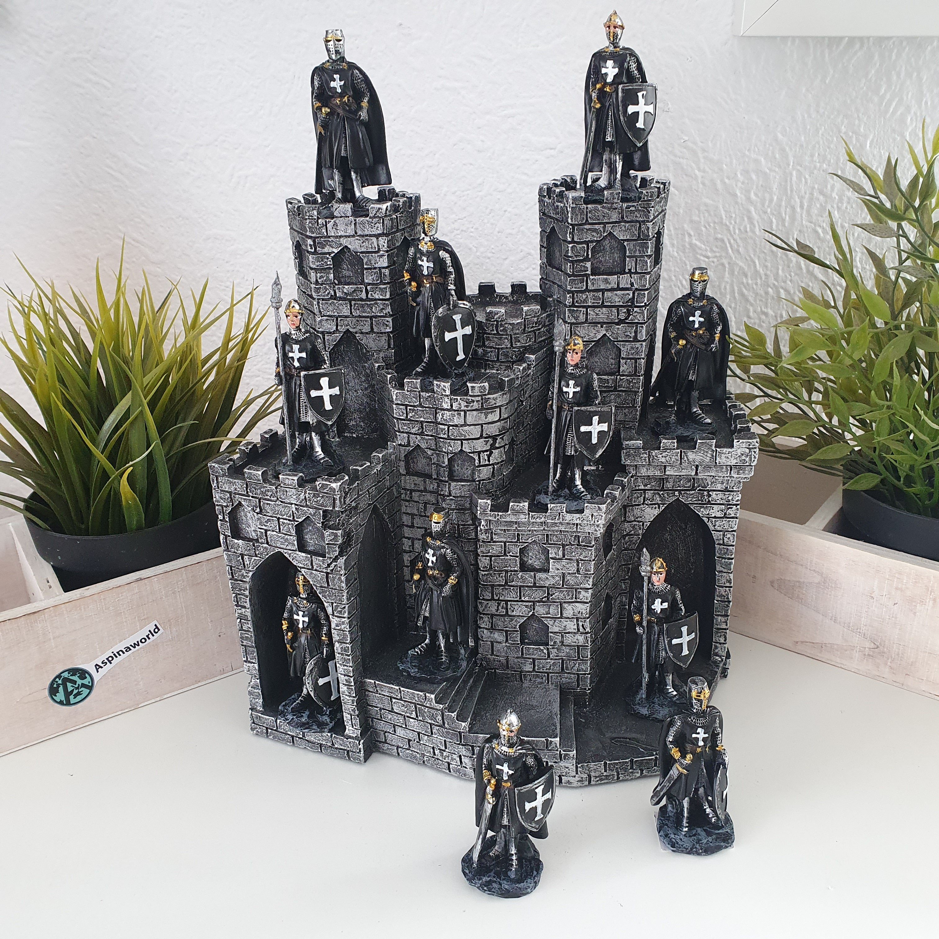 Aspinaworld Dekofigur Mittelalter Ritterburg mit elf Kreuzritter Figuren schwarz 24 cm