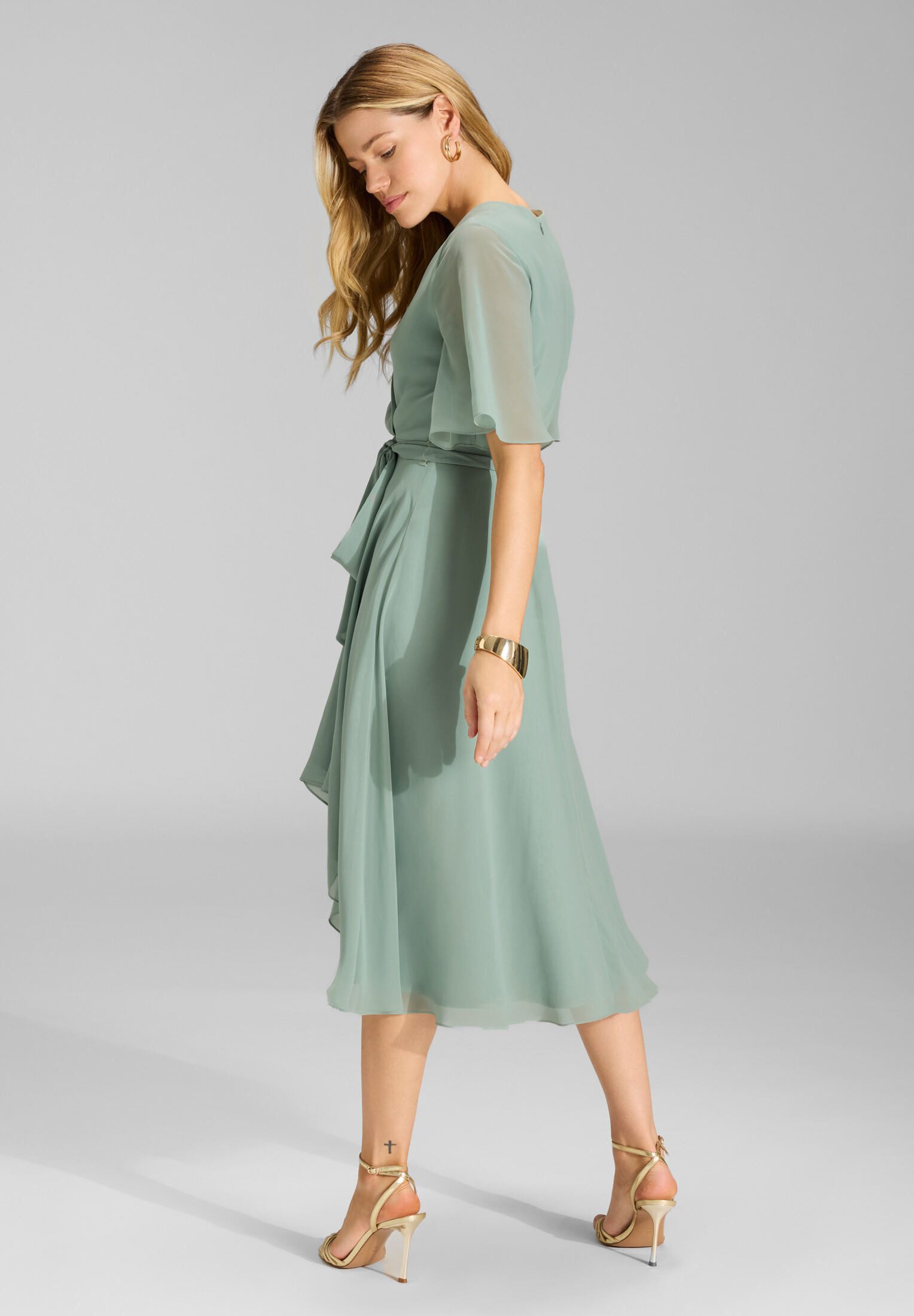 SWING Cocktailkleid - Chiffon Kleid in Wickel Optik mit Vokuhila Saum Taillierter Schnitt mit ausgestelltem Rockteil