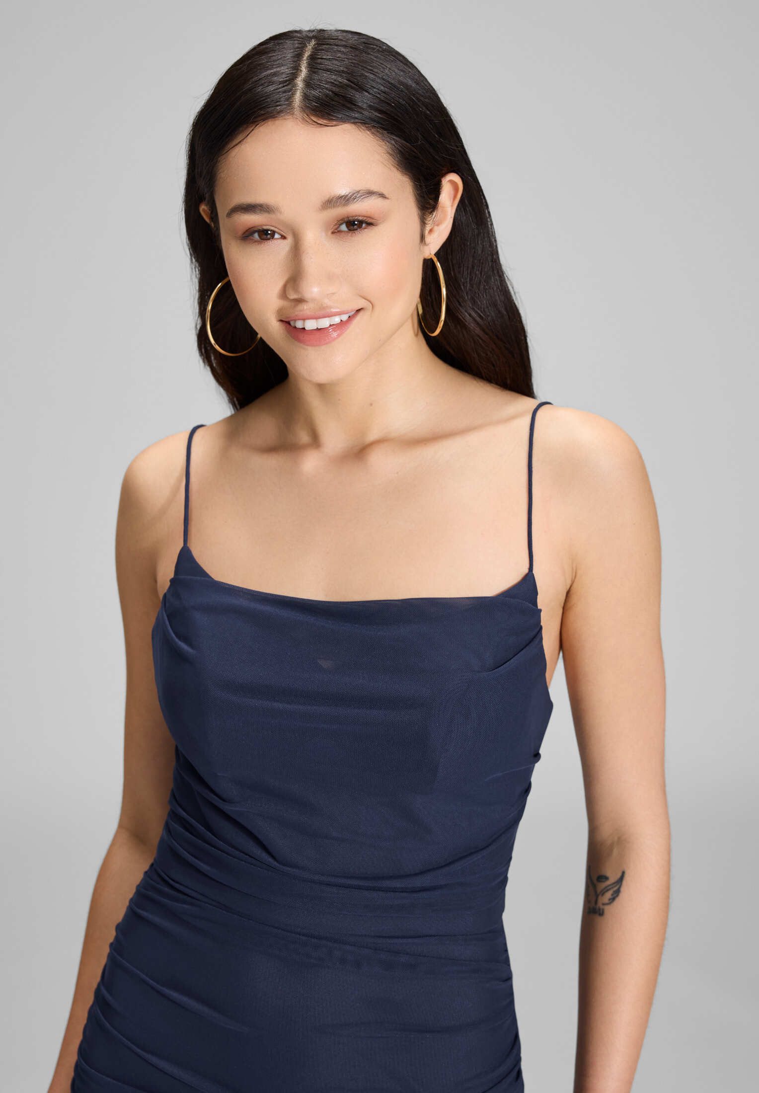 Hey Kyla Abendkleid - Bodycon-Kleid mit feinen Raffungen Figurbetonte Passform