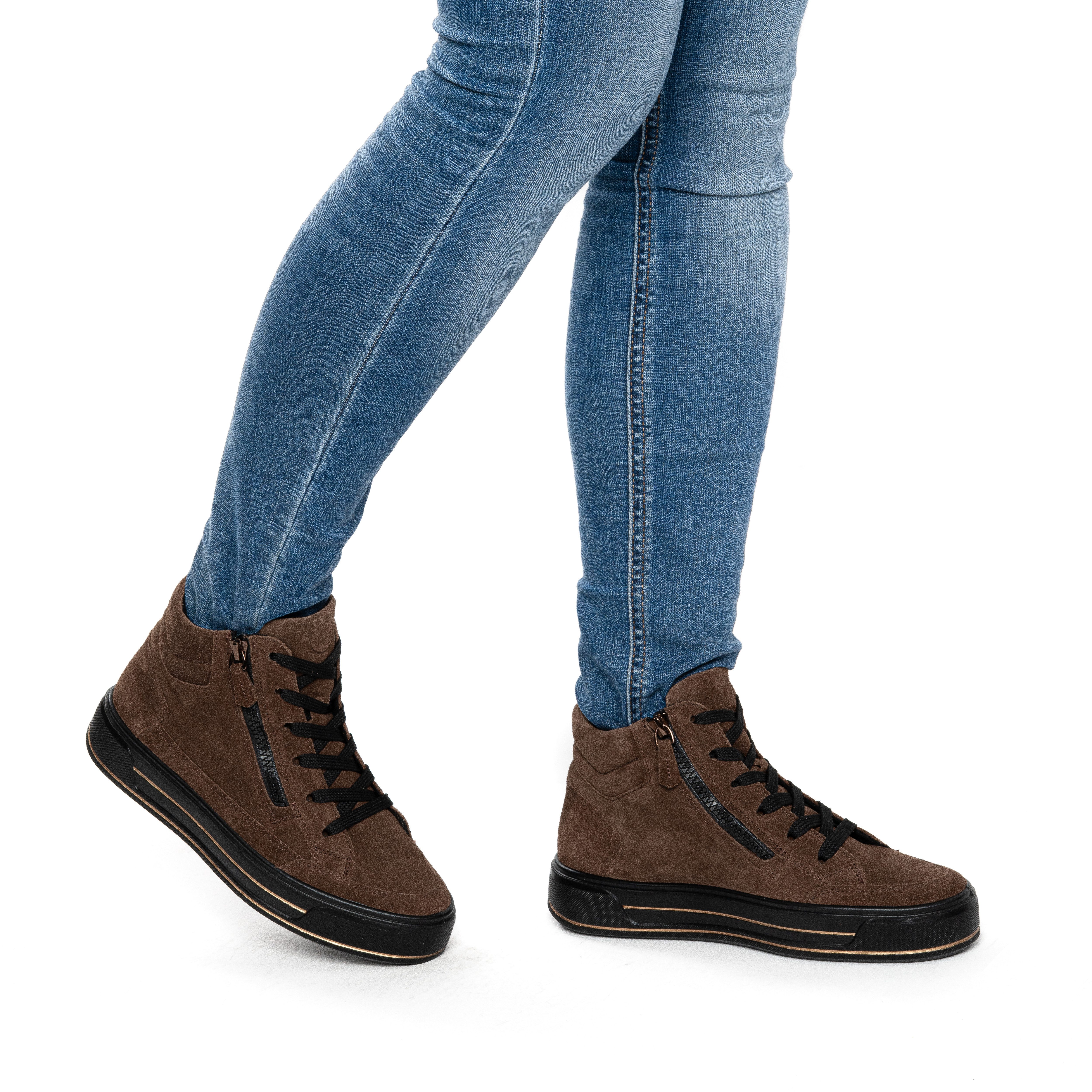 Ara CANBERRA Plateausneaker Plateau, Schnürboots mit weicher Schaftrand-Polster, H-Weite