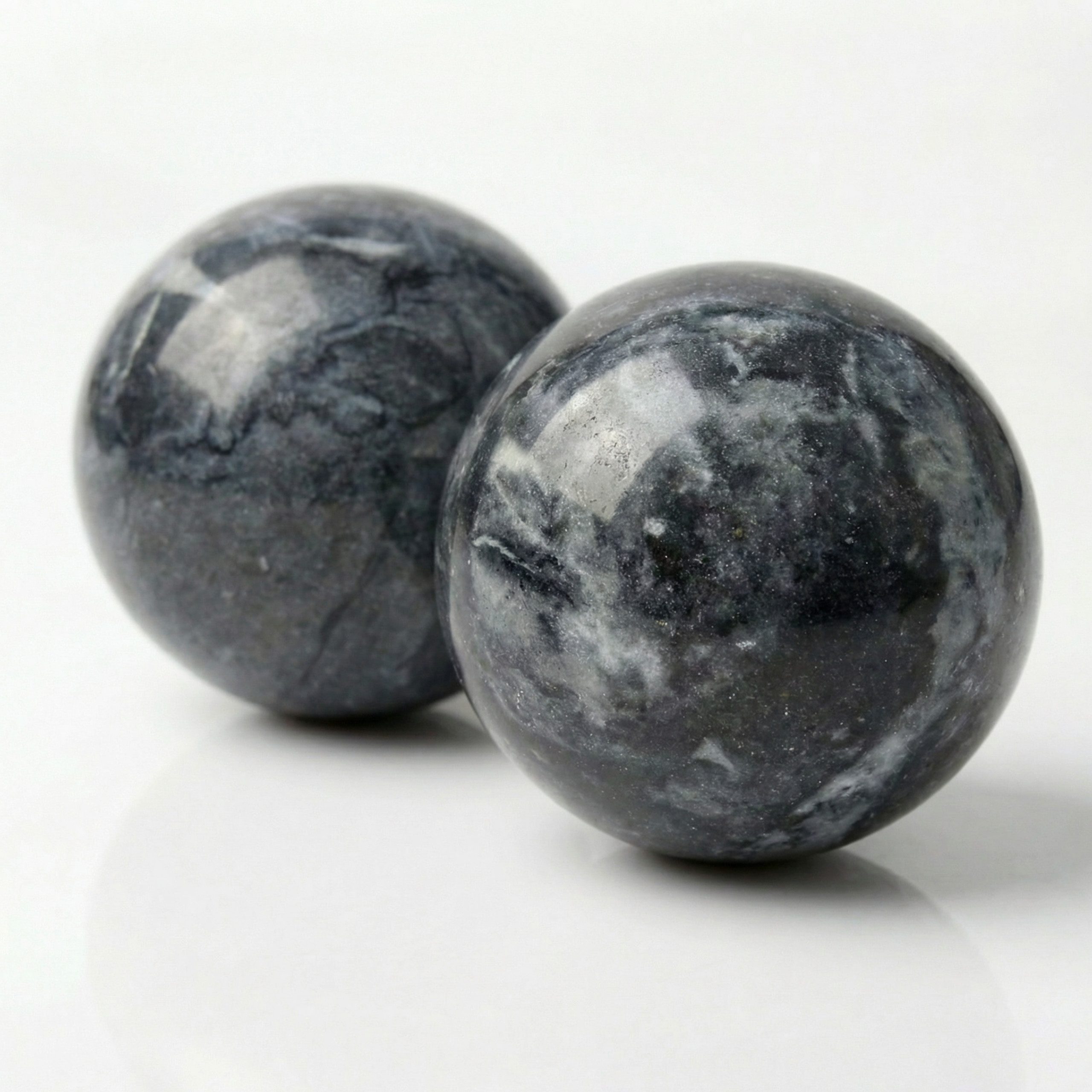 INTERGARDEN Massageball Qi Gong Kugeln Naturstein – Poliert, Massage- & Handkugeln 2er Set