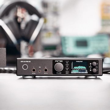 RME Audio ADI-2/4 Pro SE AD/DA Wandler mit Mikrofasertuch Digitales Aufnahmegerät