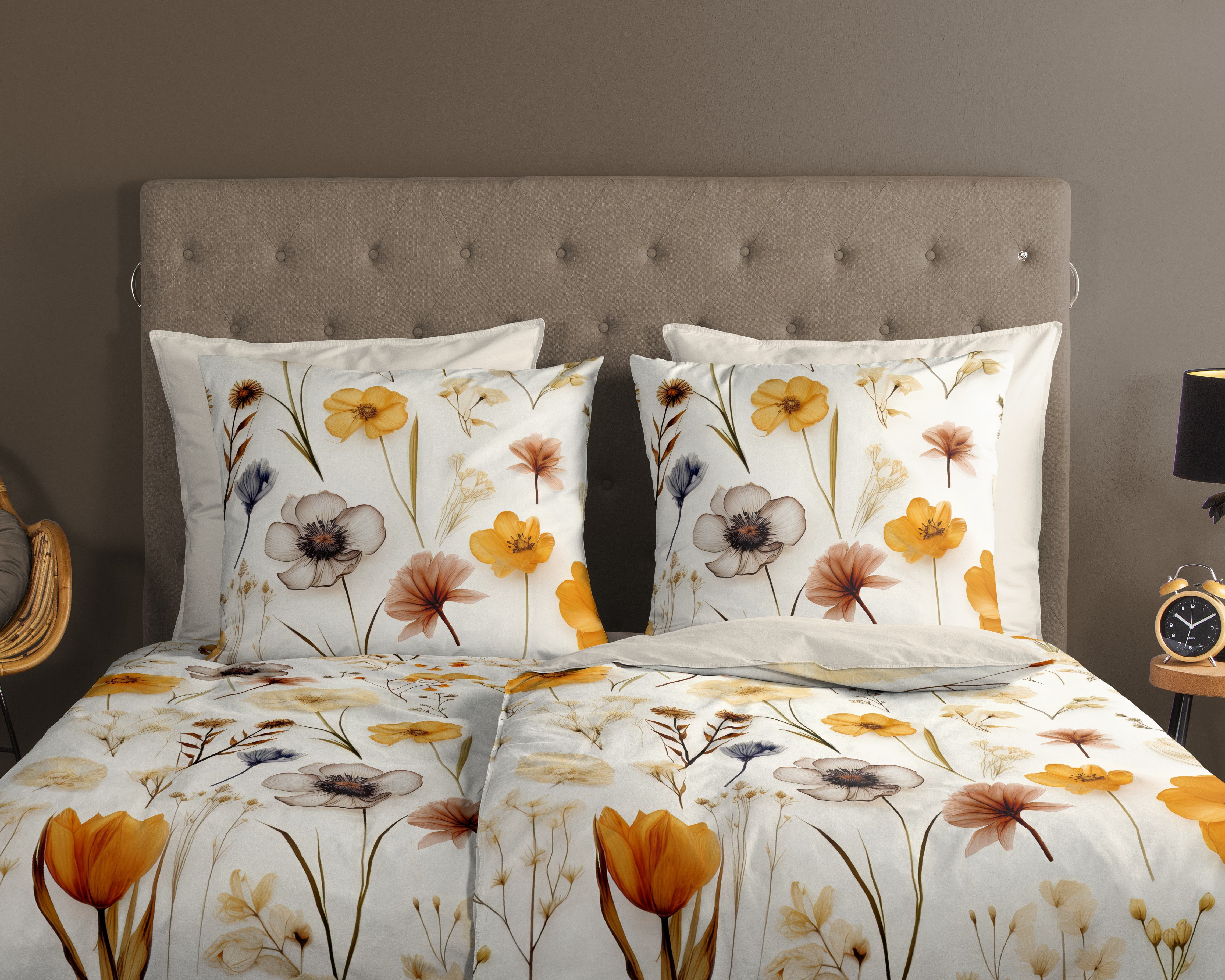 good morning Wendebettwäsche Lara, Renforcé, 2 teilig, 100% Baumwolle, Renforcé, Reißverschluss, Wendeoptik, Blumen, Sand
