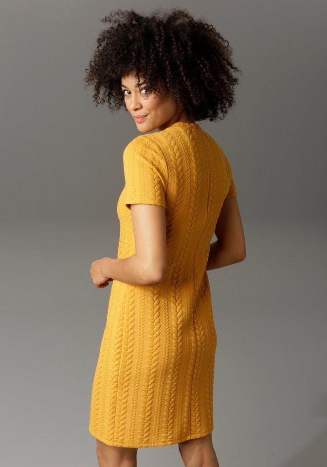 Aniston CASUAL Sweatkleid mit Struktur-Muster in gelb