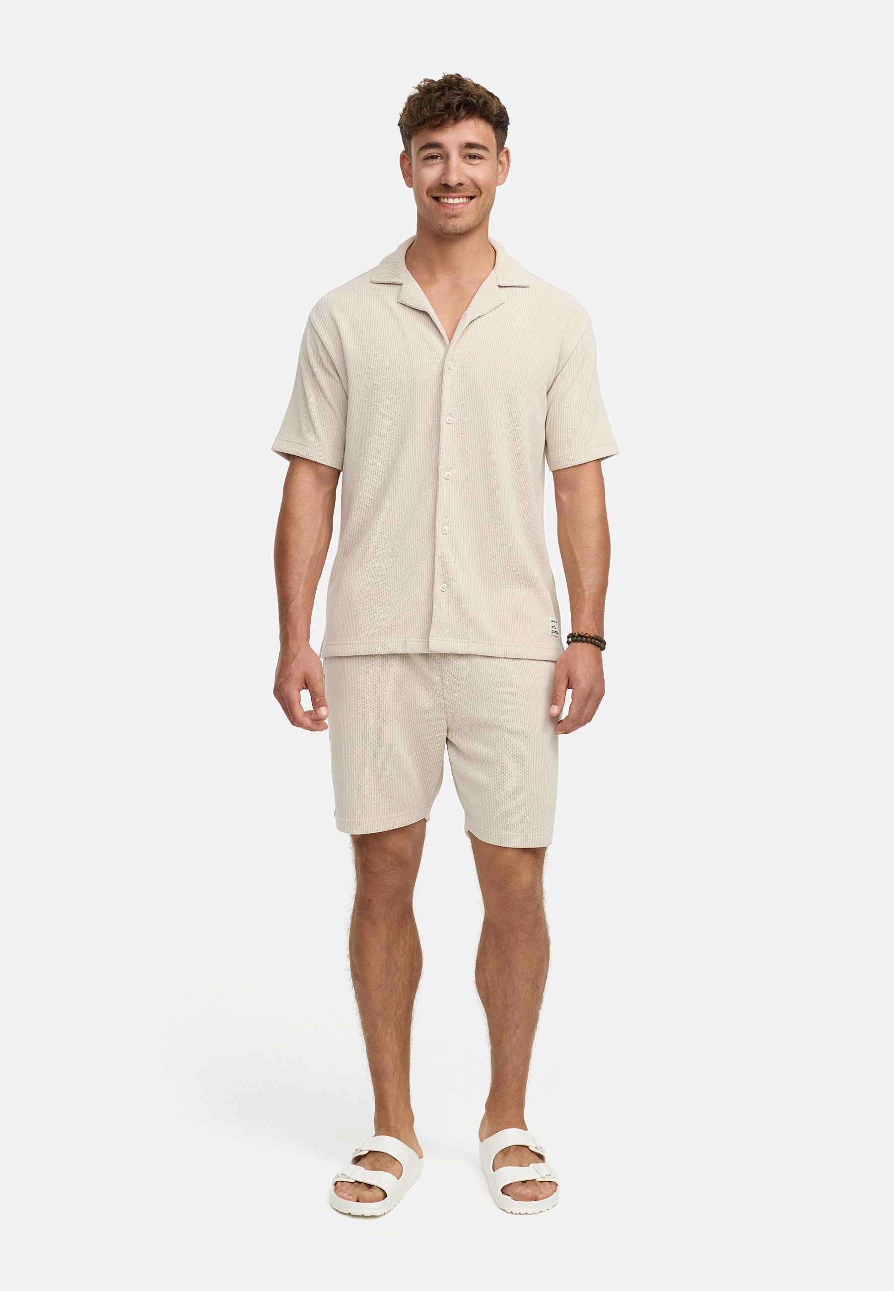 Indicode Sweatshorts INZandro mit strukturierter Stoffqualität günstig online kaufen