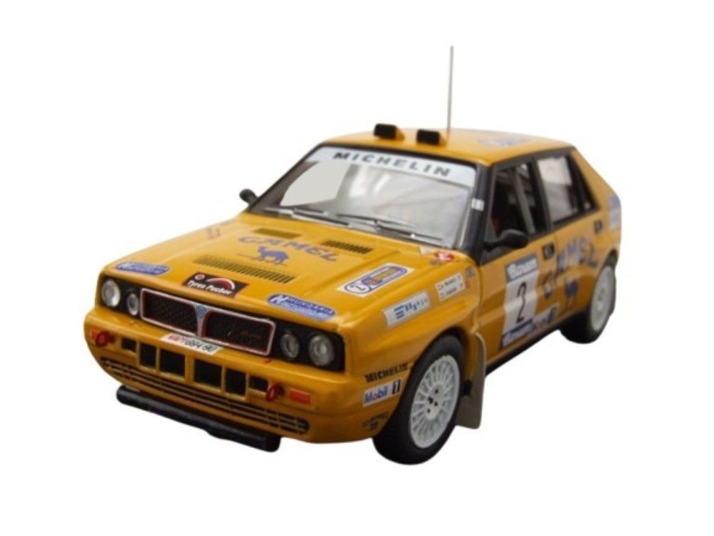 ixo Models Modellauto Lancia Delta Integrale 16V #2 Camel Barum Rallye 1990 Ferjancz Tandari, Maßstab 1:43