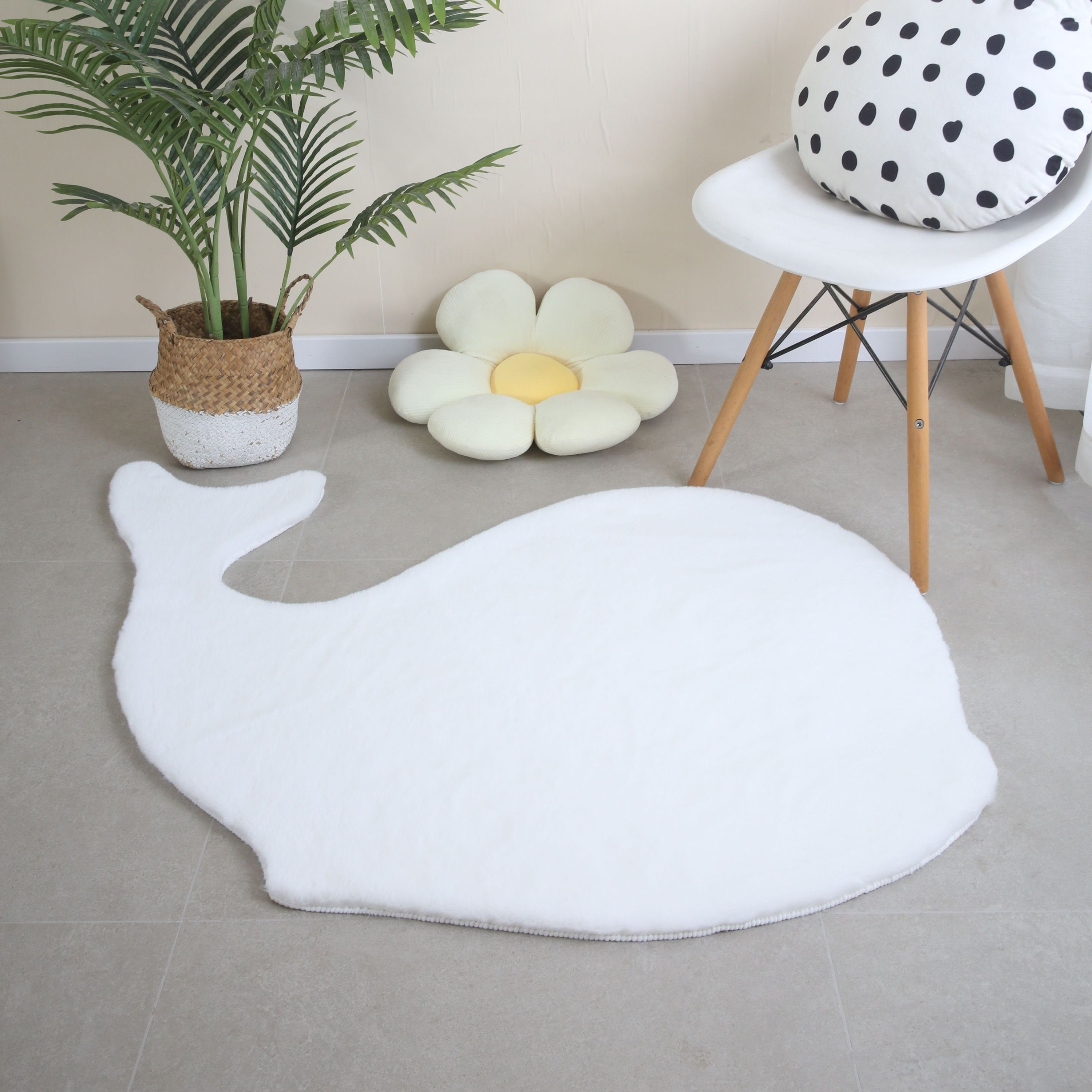Teppich Wal Form, HomebyHome, Läufer, Höhe: 25 mm, Teppich Plüsch Einfarbig Walform Kunstfell Kinderzimmer Weiß