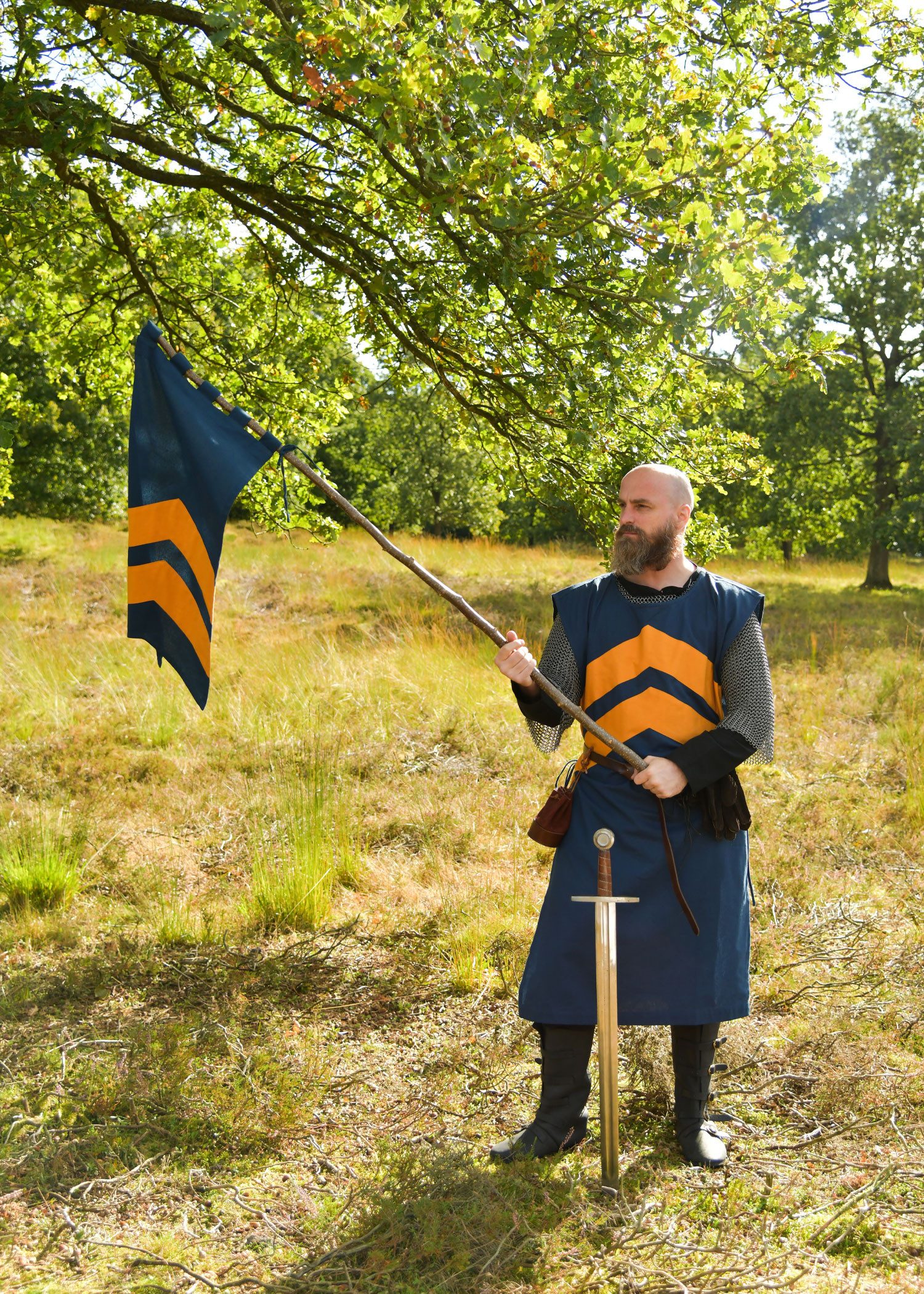 Battle Merchant Wikinger-Kostüm Mittelalter Wappenrock mit Streifen, blau - gelb