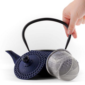 teayumi Teekanne CHIYO Tetsubin Gusseisenkanne 1200 ml Blau, 1200 l, (3-teilig), mit herausnehmbaren Edelstahlsieb, mit Henkel