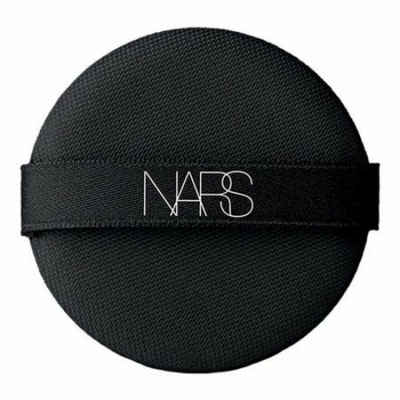 NARS Foundation Aqua Glow Cushion Cream Foundation Groenland SPF 23 12 g