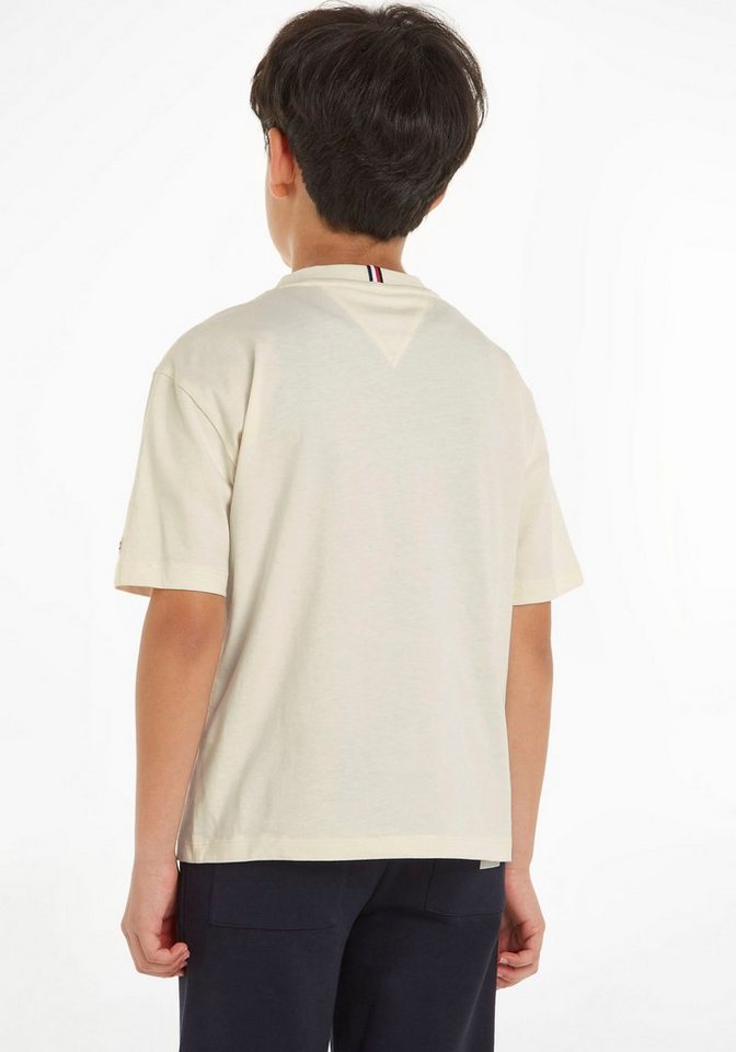 Tommy Hilfiger T-Shirt U MONOTYPE TEE S/S mit großer Logo-Stickerei,  Normale Passform mit elastischem Rundhalsausschnitt