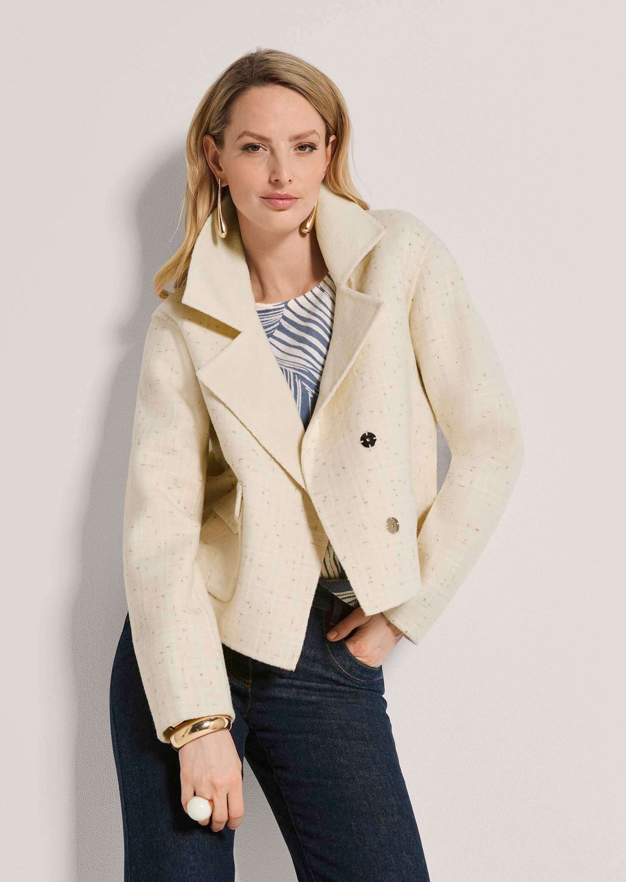 MADELEINE Outdoorjacke Doubleface-Jacke mit Pailletten Zweireihiges Reversmodell mit Druckknöpfen & Glanzeffekten