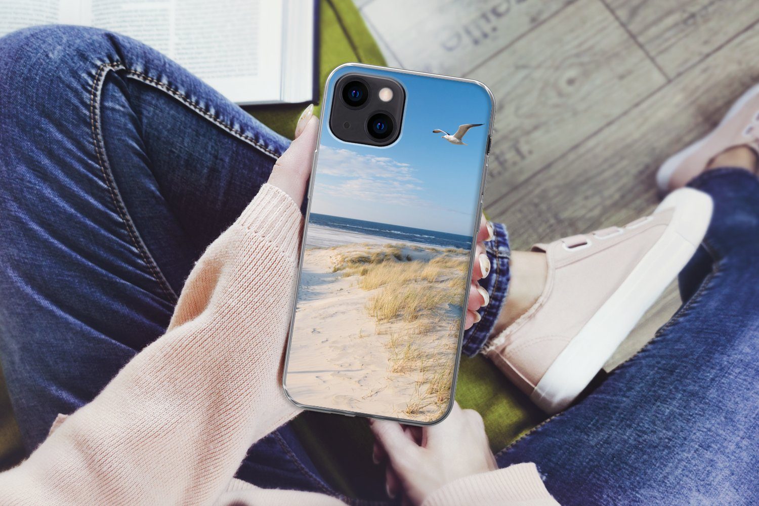 MuchoWow Handyhülle für Apple iPhone 13 Düne - Möwe - Strand - Meer - Sonne, Smartphone-Bumper, Print, Handy Schutzhülle Dünn