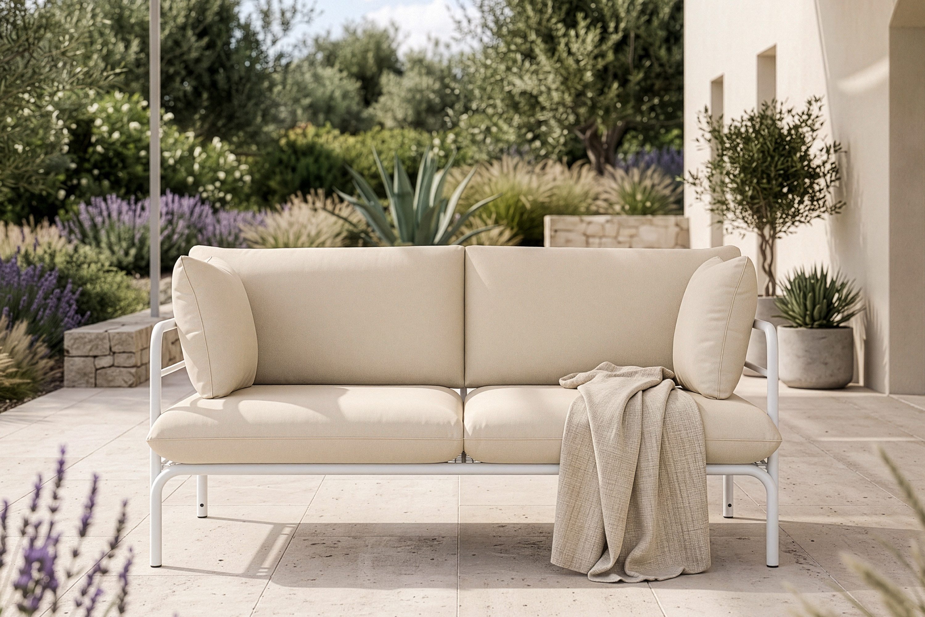 KONSIMO® Loungesofa RAMBE Sofa 2-Personen, Superrobuste Bezugsstoffe, Gartensofa, lackierter Stahlrahmen, hergestellt in der EU
