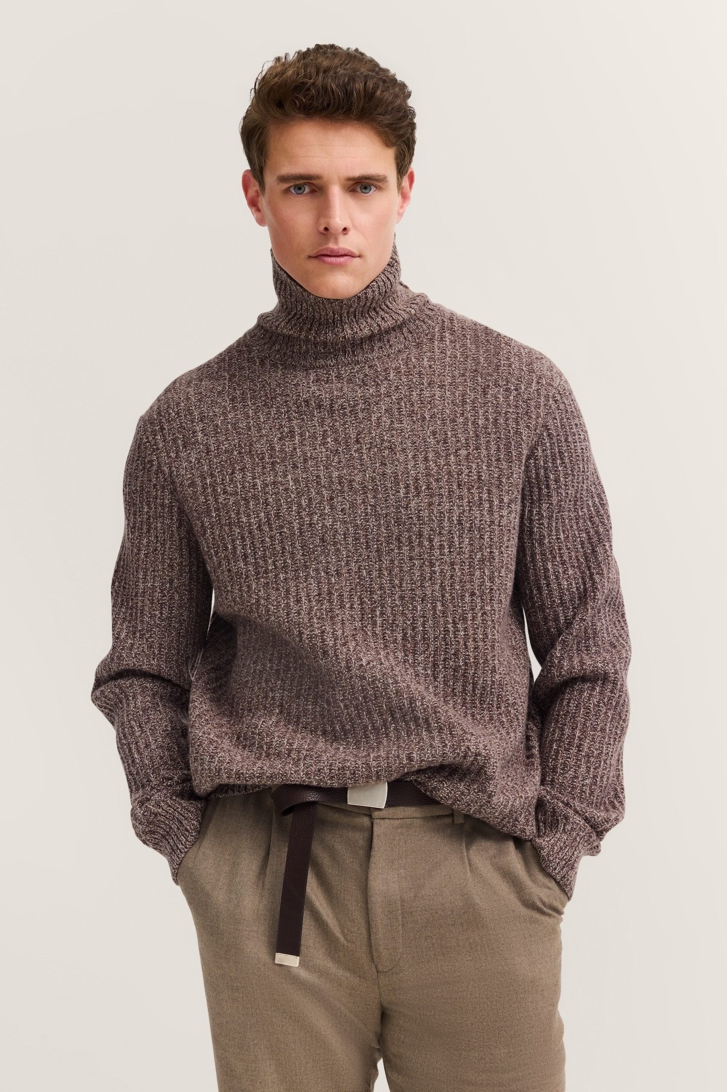 bugatti Rollkragenpullover Regular Fit Grobstrick aus einem Wollmix