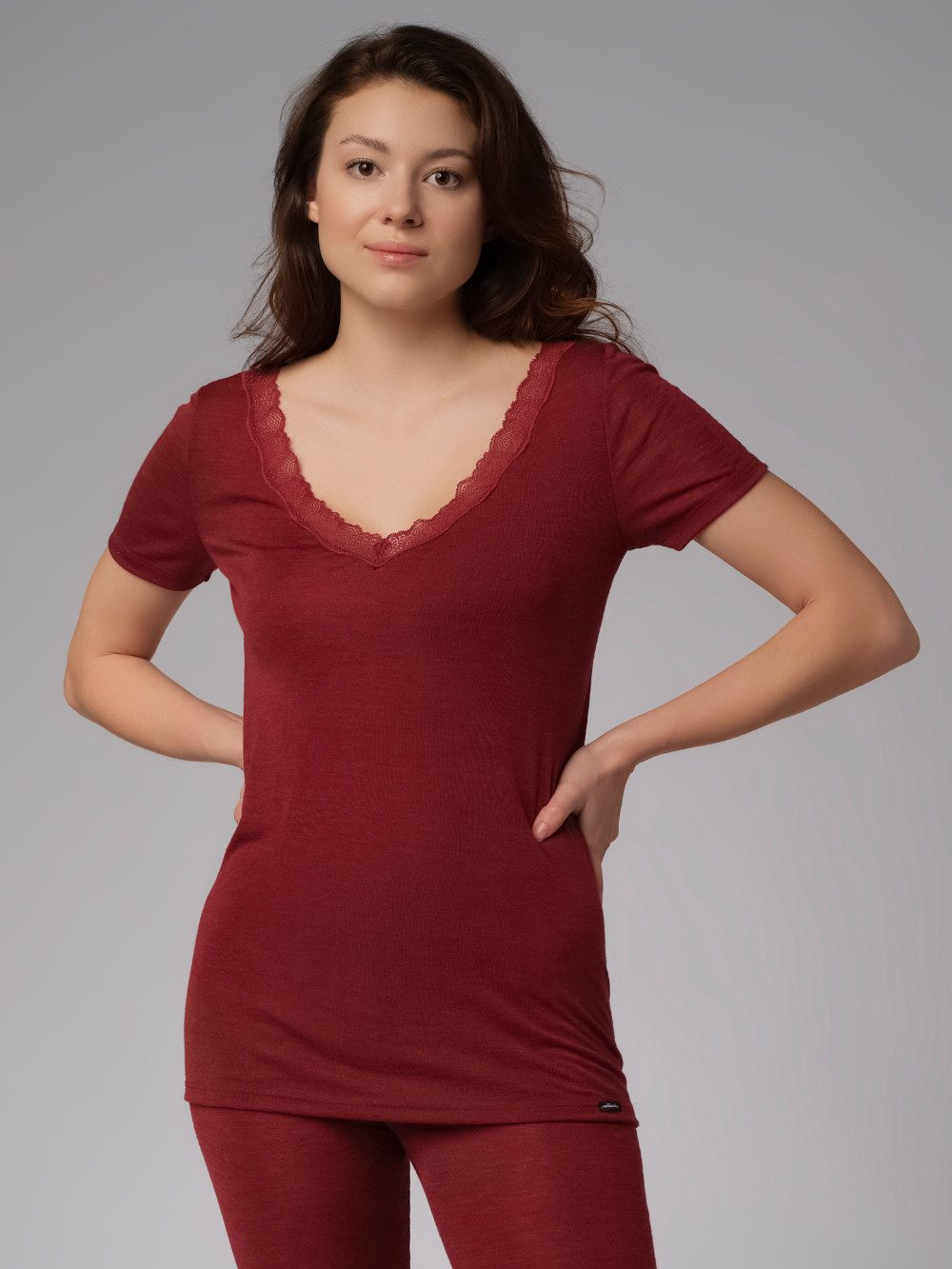 Kurzarmshirt aus Merinowolle und Seide