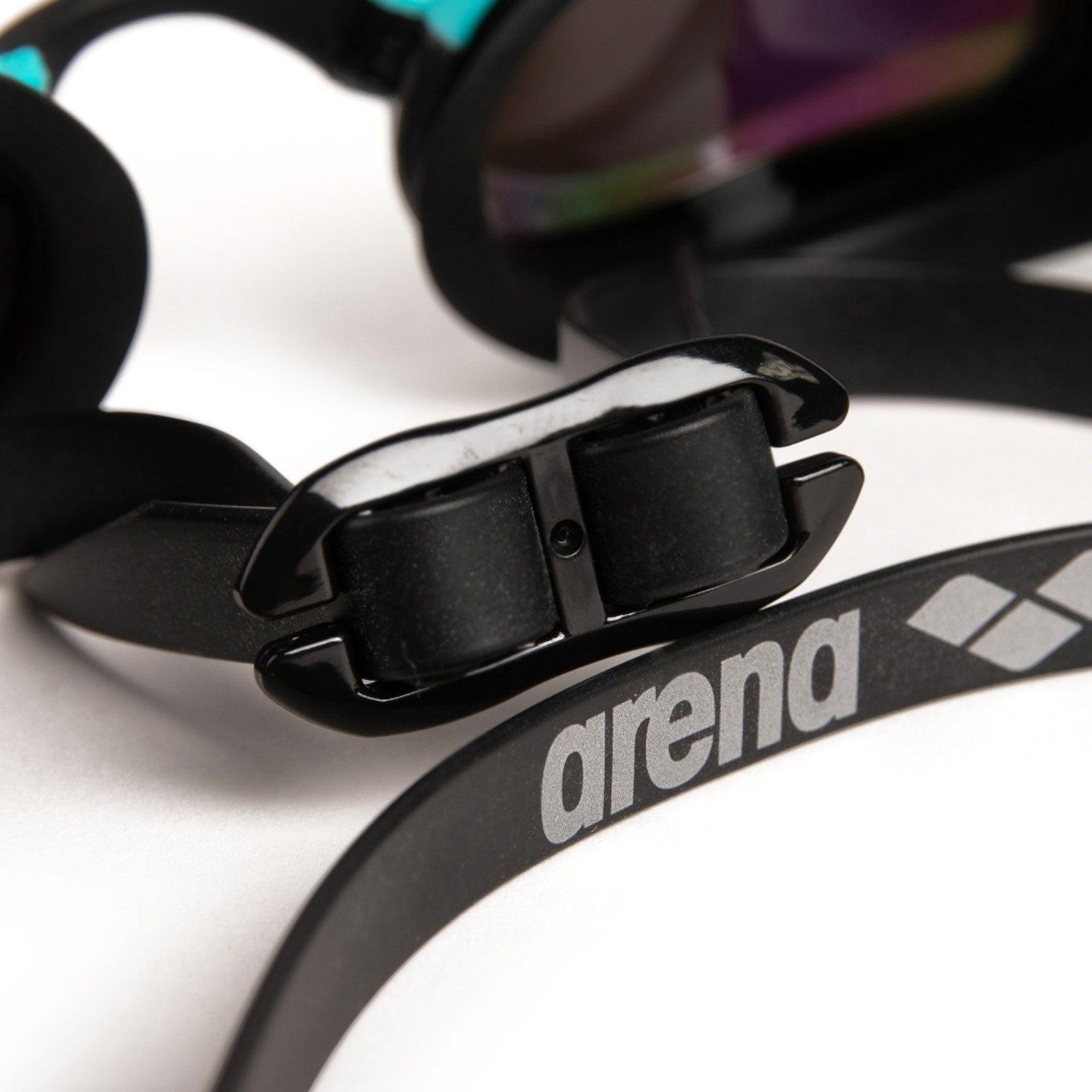 Arena Schwimmbrille Cobra Ultra Swipe Mirror, mit Swipe-Technologie