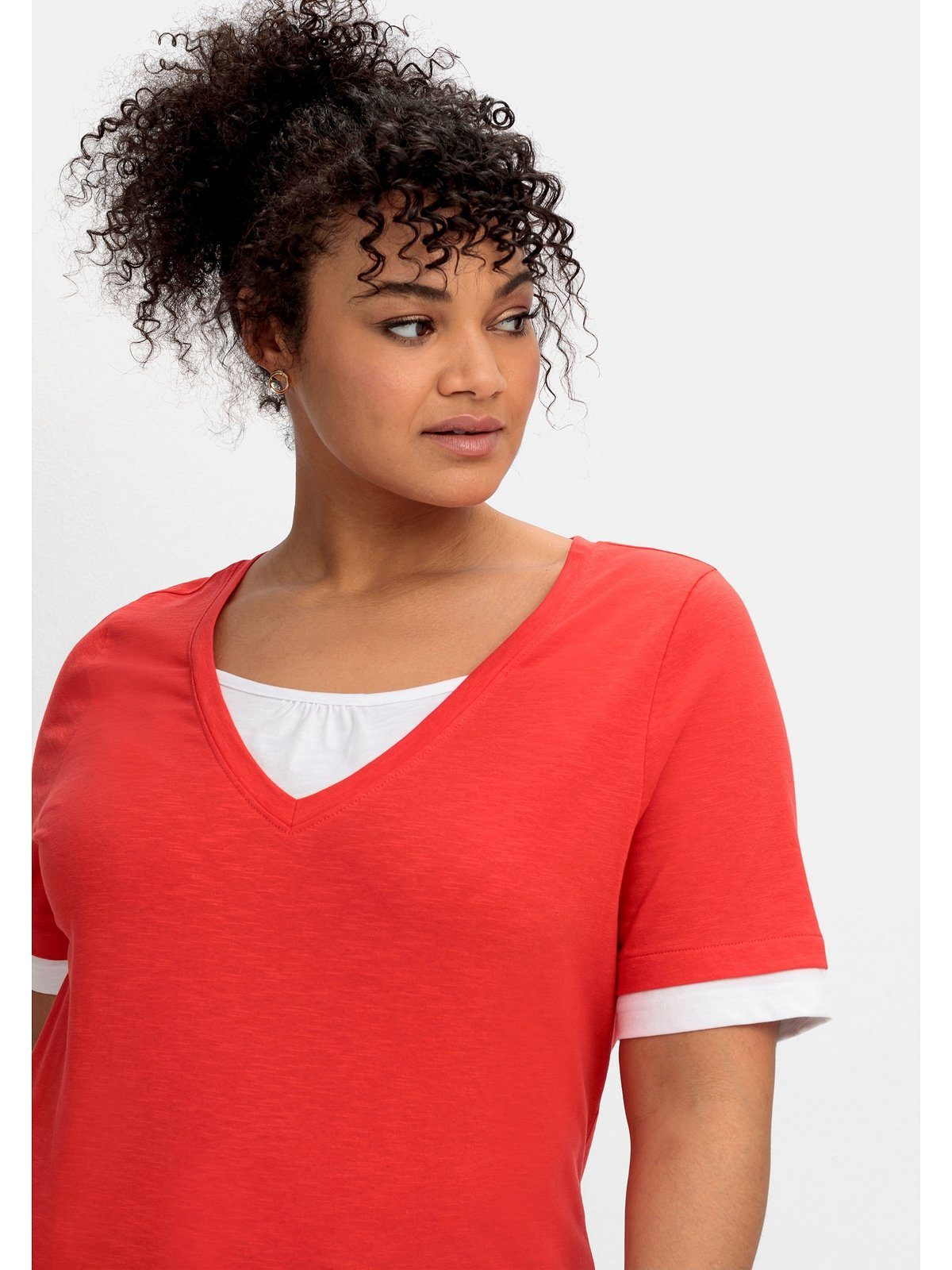 2-in-1-Optik, V-Ausschnitt mit in Sheego 2-in-1-Shirt Größen Große rot-weiß