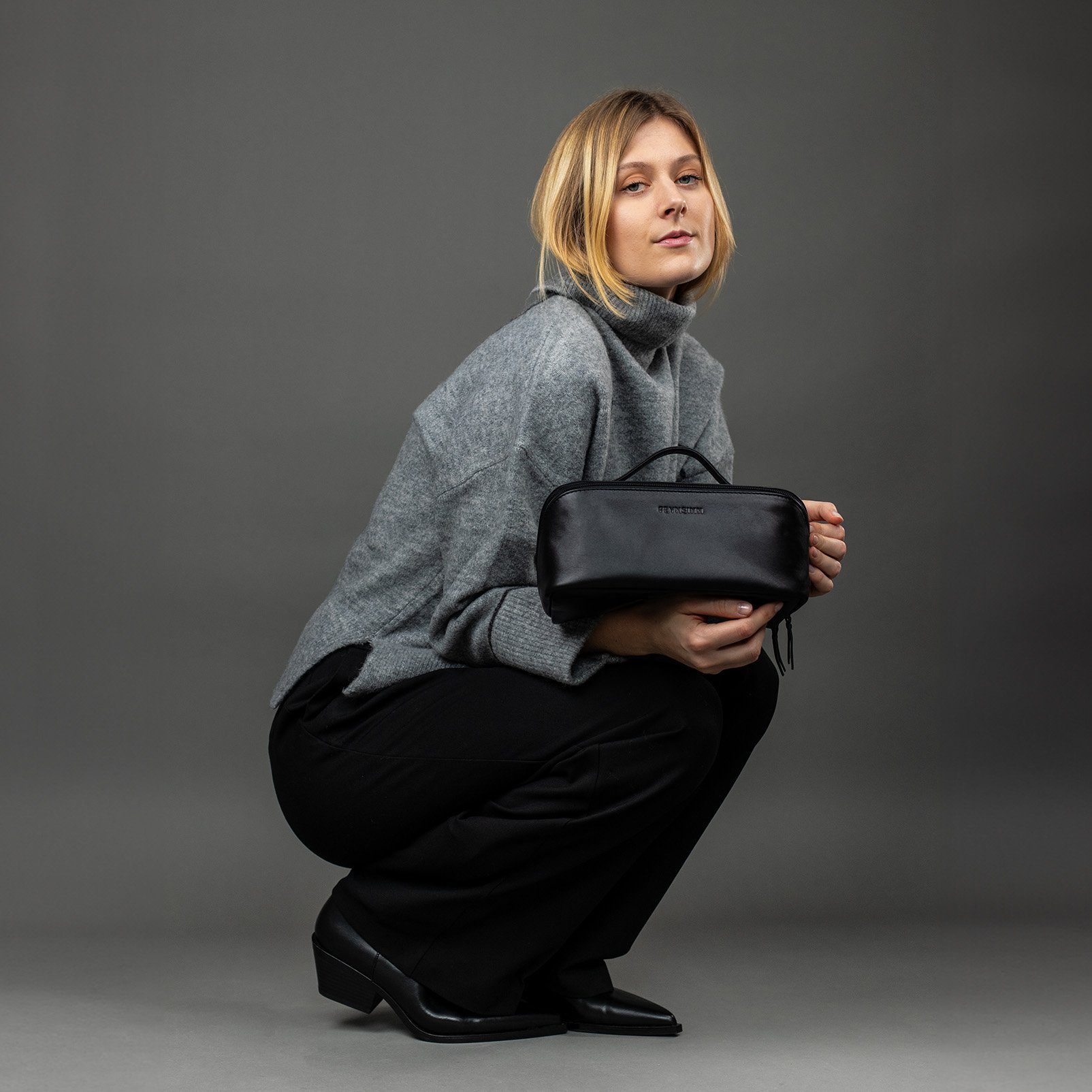FEYNSINN Kosmetiktasche echt Leder Kulturtasche BO groß Ledertasche Waschbeutel unisex, Waschbeutel Echtleder Damen Herren, Kosmetiktasche schwarz