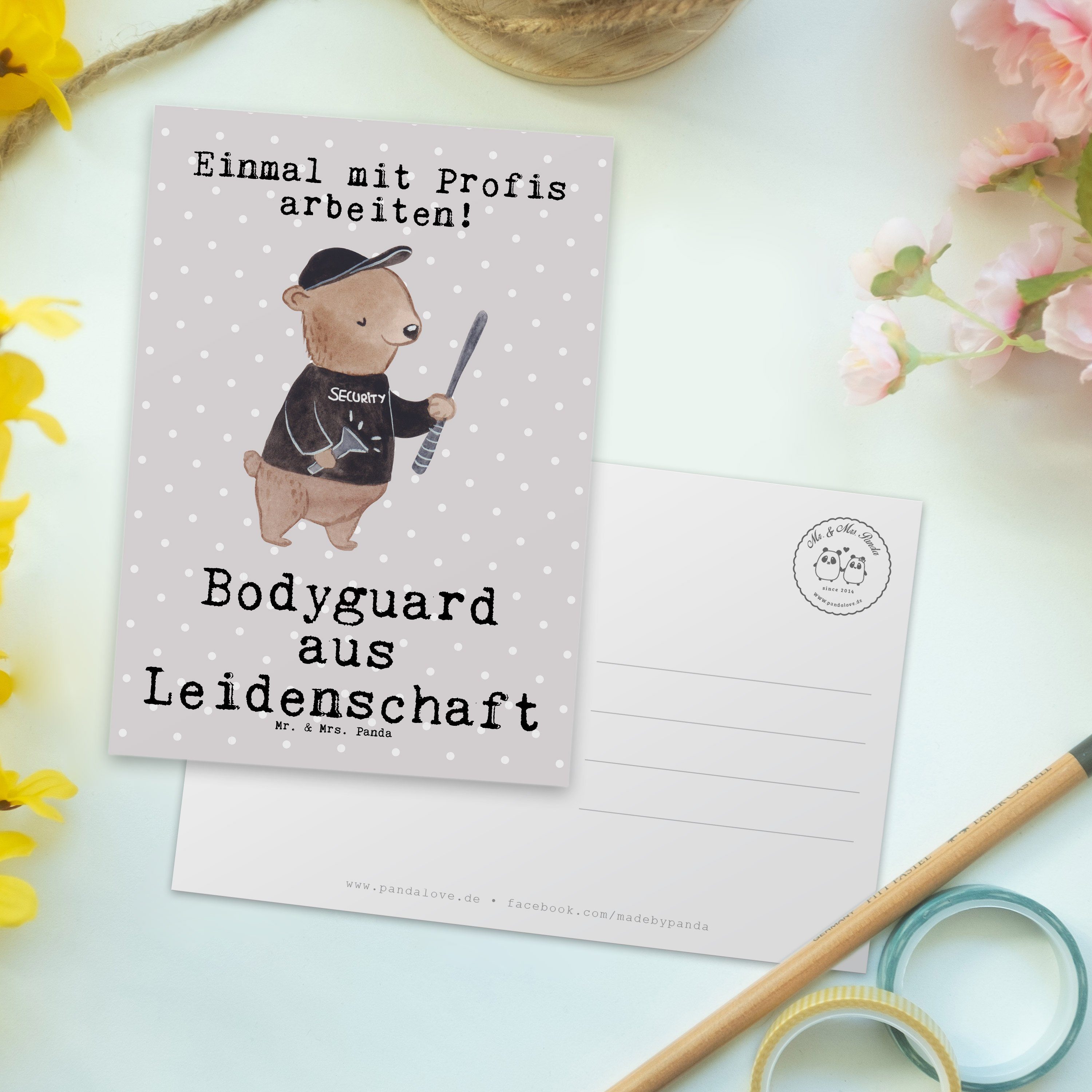 & - Bodyguard Geschenk, Pastell Mrs. Postkarte - Einladun Karte, Mr. Panda Leidenschaft aus Grau